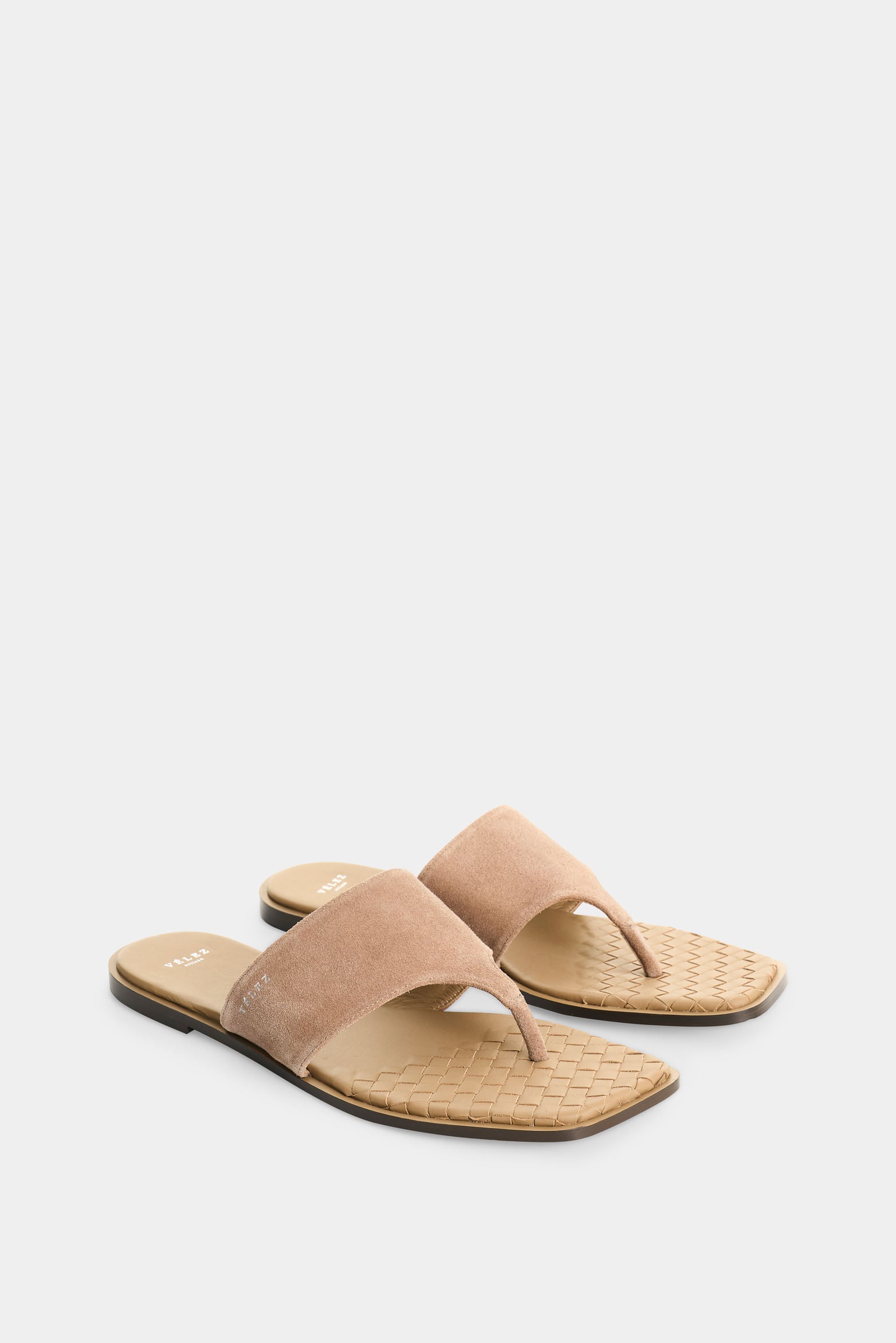 Flat leather sandal with studs for women Terral