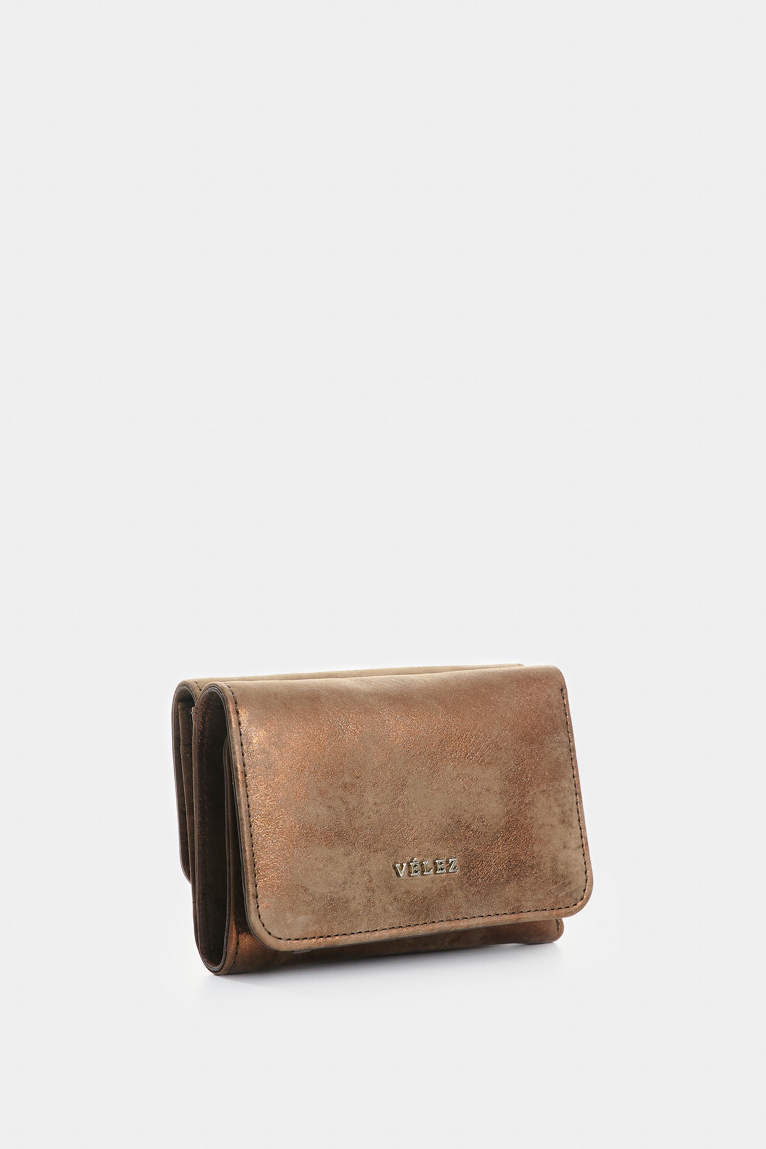 Women's small leather wallet with clasp closure
