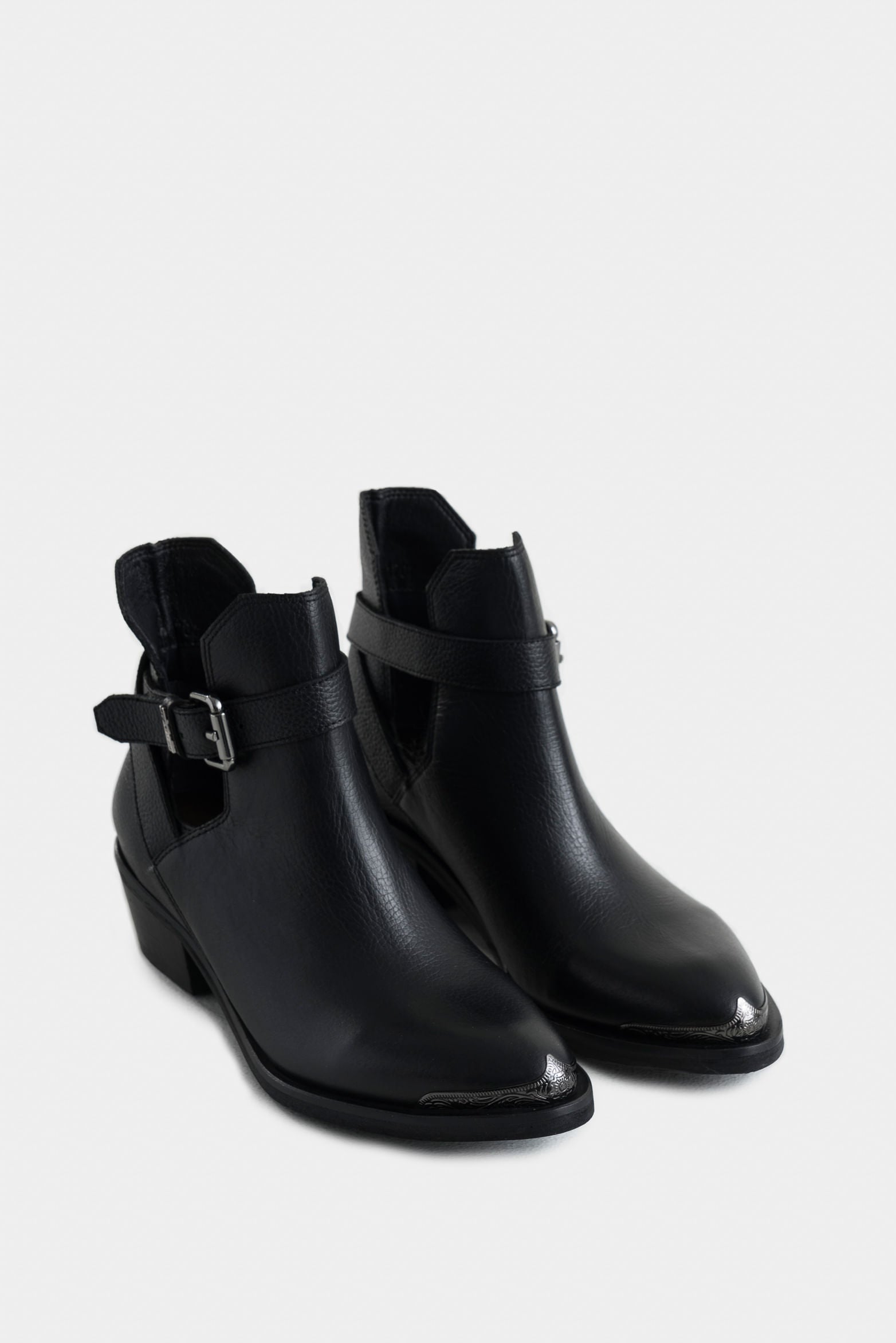 Campina 2.0 Leather Ankle Boots for Women with CutOut Silhouette