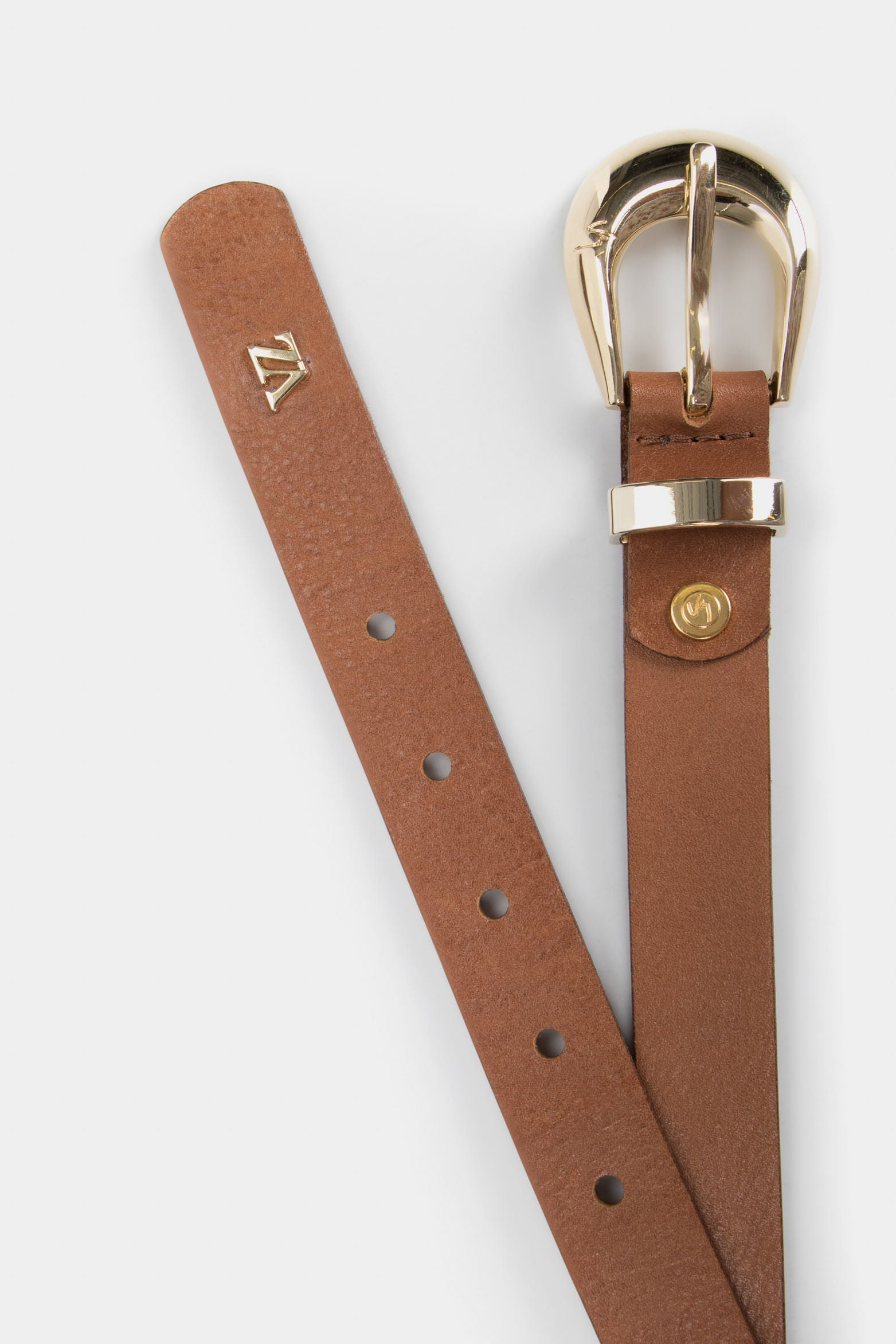 Regular belt engraved leather