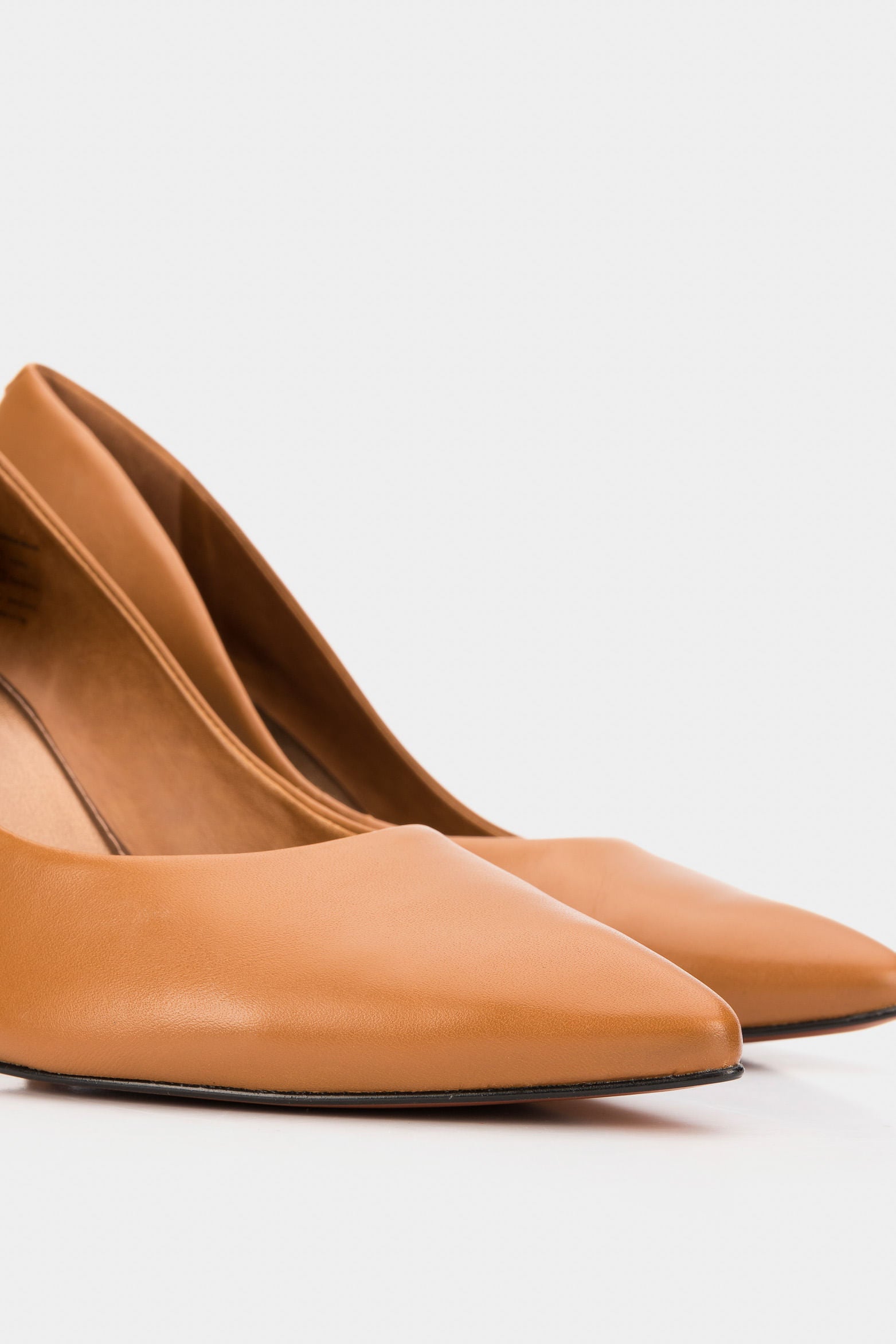 Women’s Atanasova Leather Pump in Honey