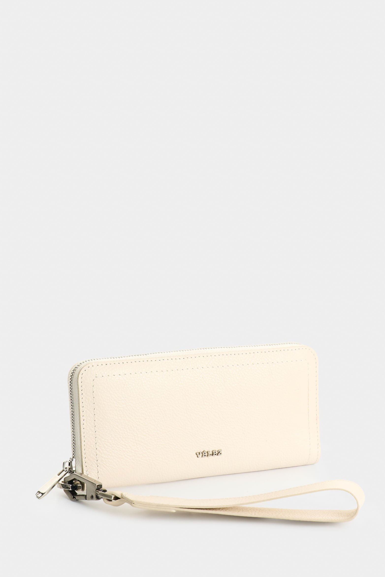 Women's Arezzo Leather Checkbook Holder