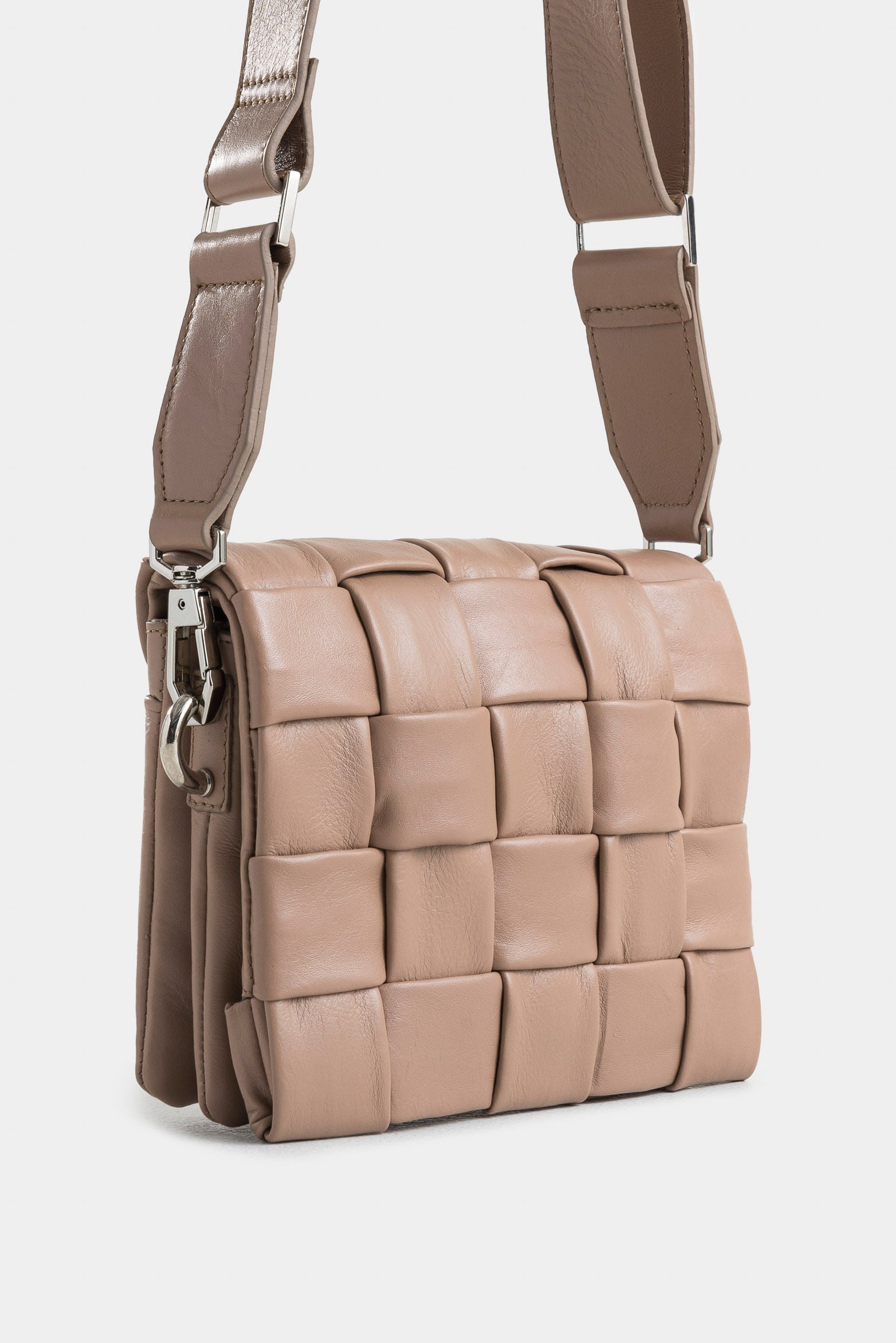 Alpin Leather Crossbody Bag for Women with Woven Flap