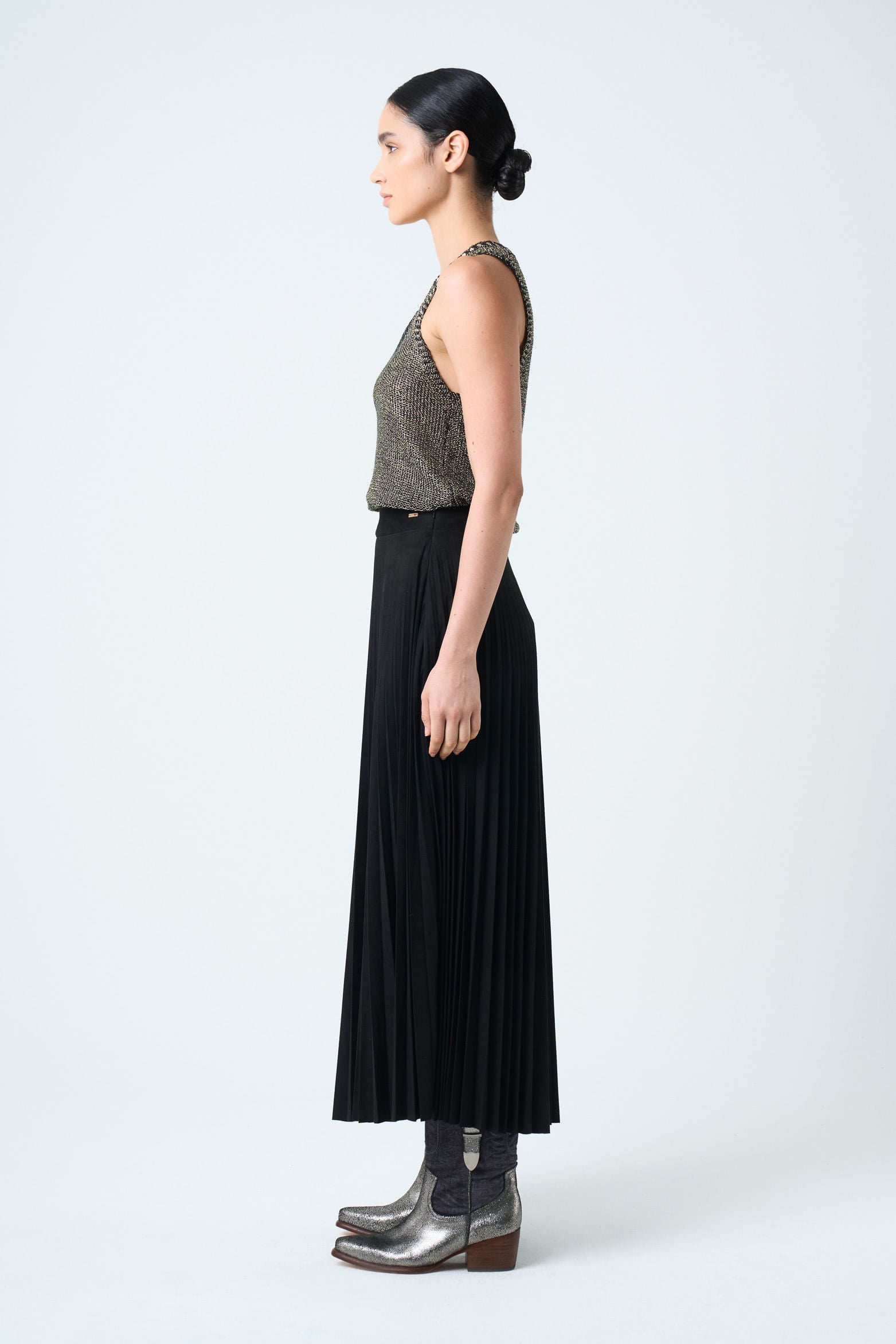 Alma Pleated Skirt for Women in Knit Fabric