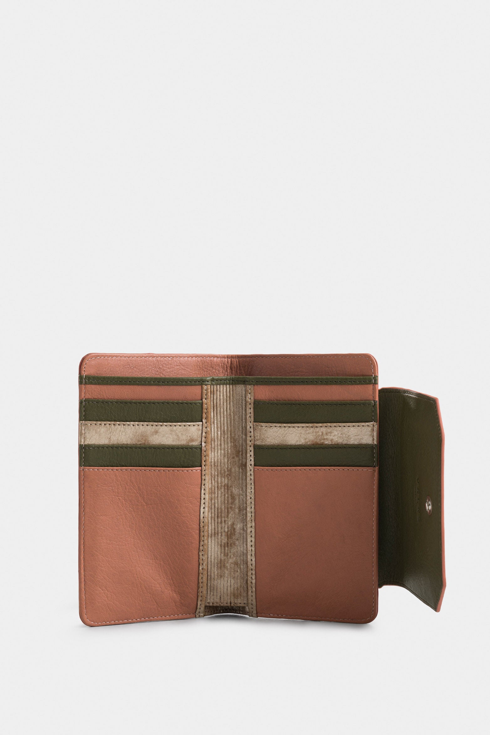 Bravo Leather Wallet for Women with Hexagonal Cut