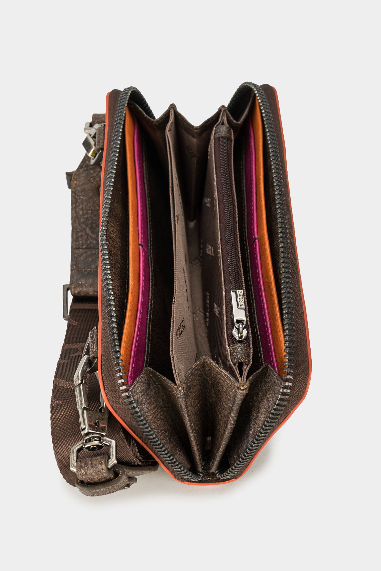 Women’s Vesuvius Leather Zip-Around Wallet with Internal Pocket