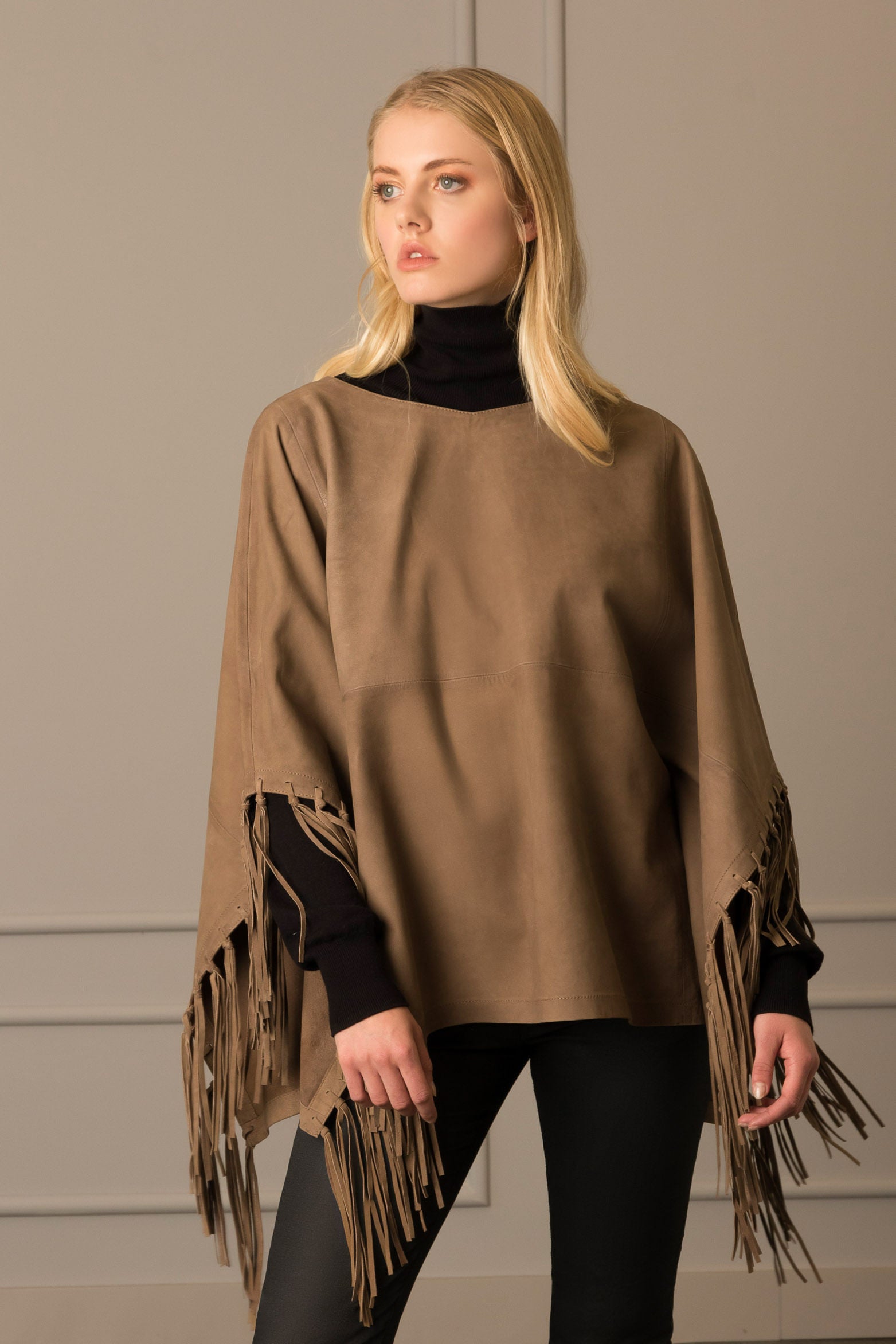 Women’s Athena Poncho in Tobacco Leather with 3/4 Sleeve