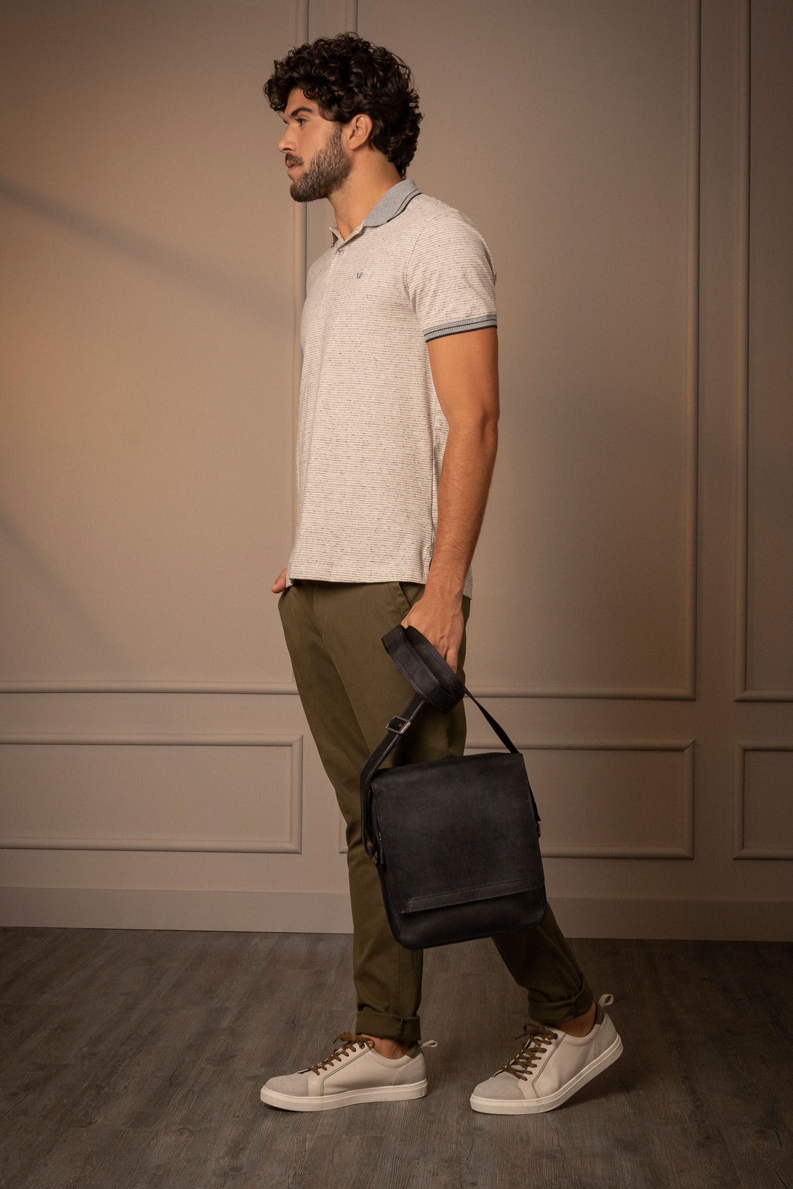 Men’s Crete Leather Shoulder Handbags with Cross-Embossed Flap