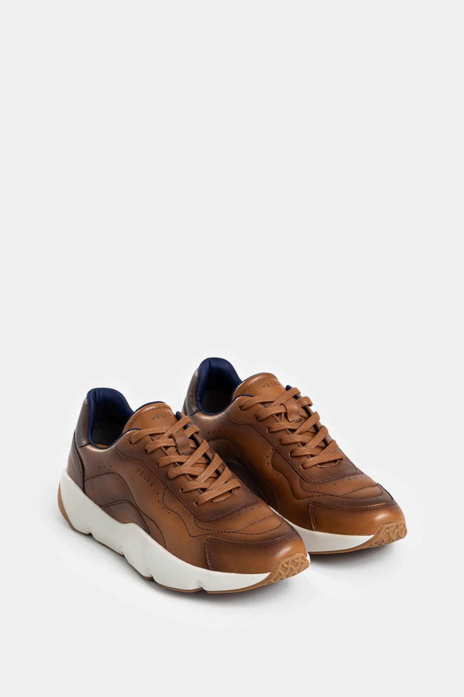 Men’s Luster Leather Tennis Shoes with Two-tone Sole