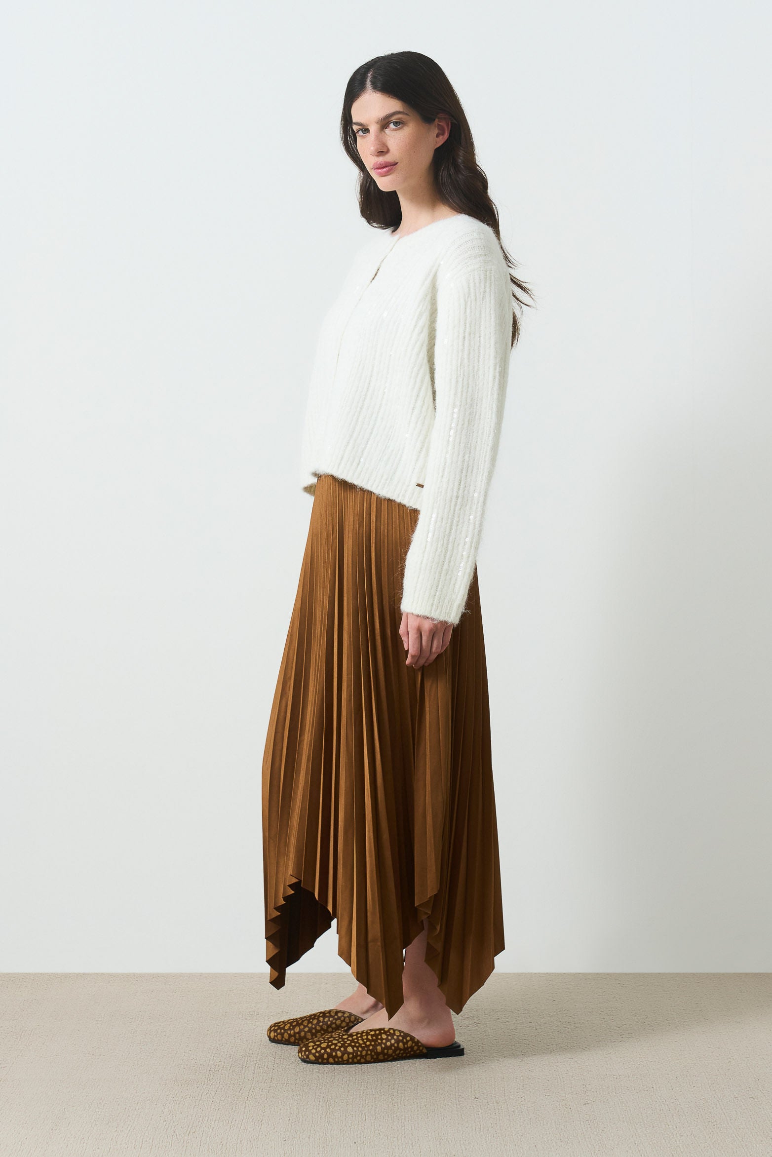 Antay pleated skirt for women