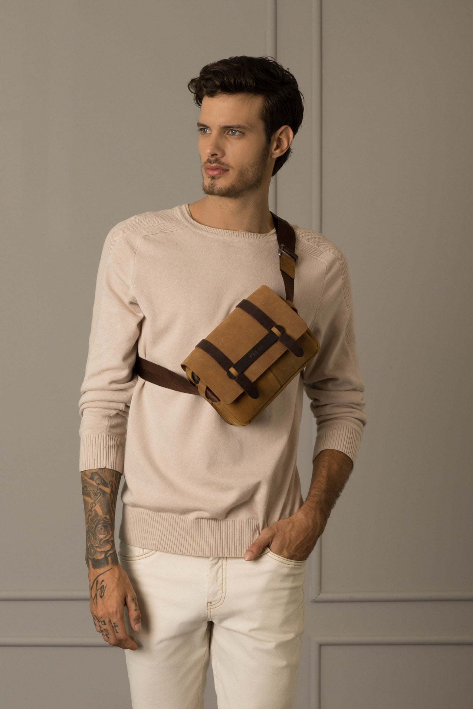 Vintage honey leather casual bumbag