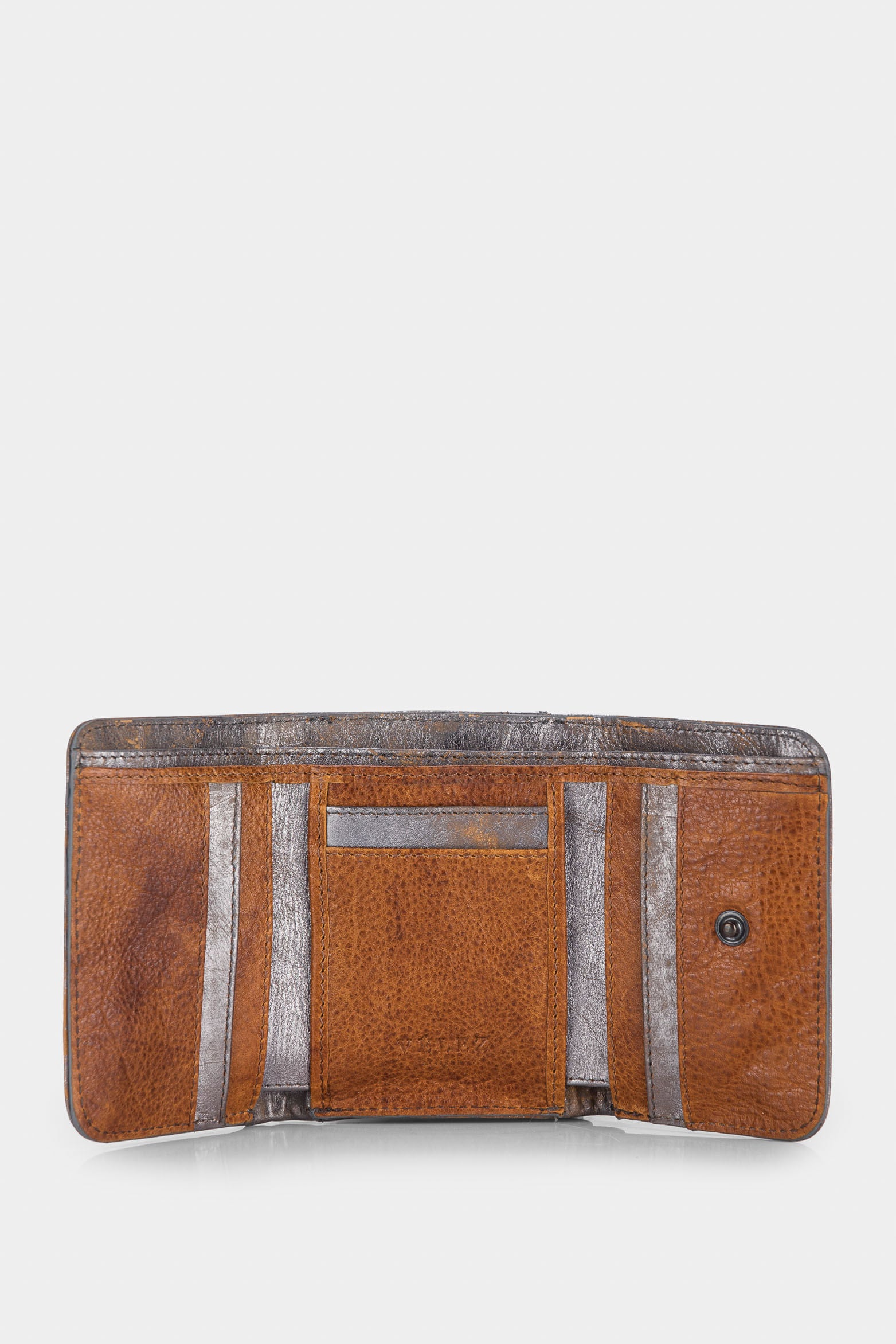 Women’s Small Wallet in Metallized Gunmetal Gray Leather with Distressed Effect