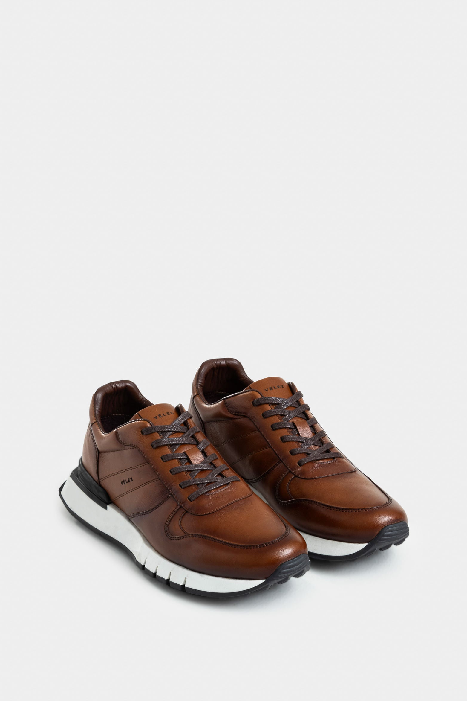 Iris Leather Tennis Shoes for Men with Side Stitching