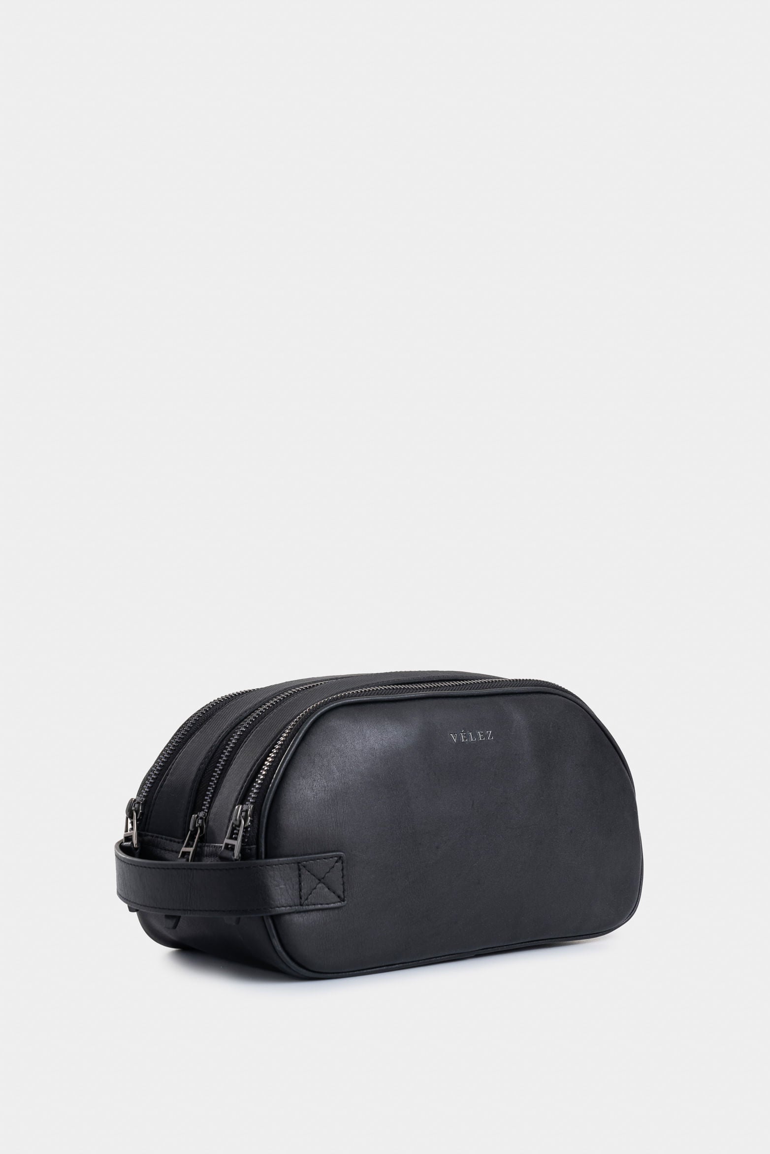 Sorrento multifunction leather travel organizer for men