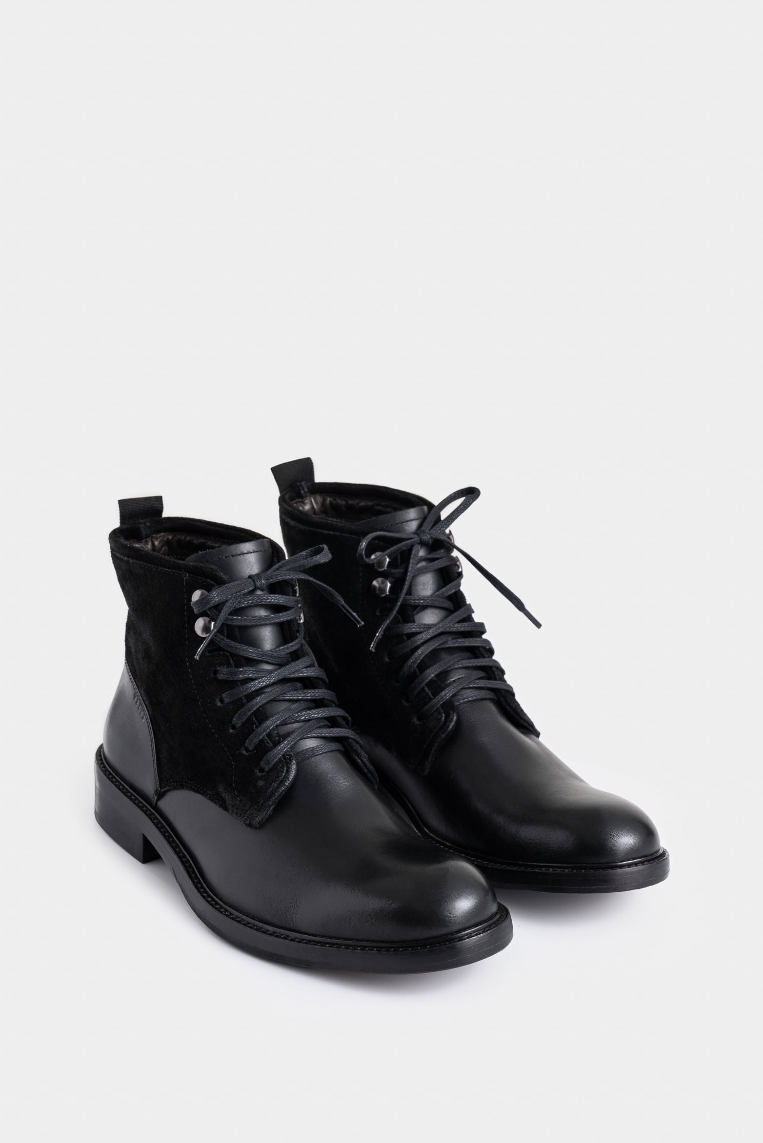 Solar Leather Boots for Men Texture Combination