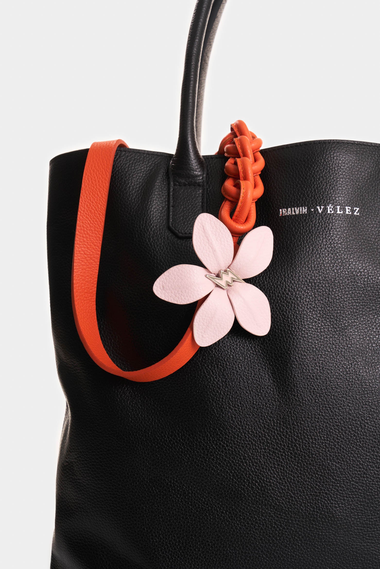 Leather knot strap for women