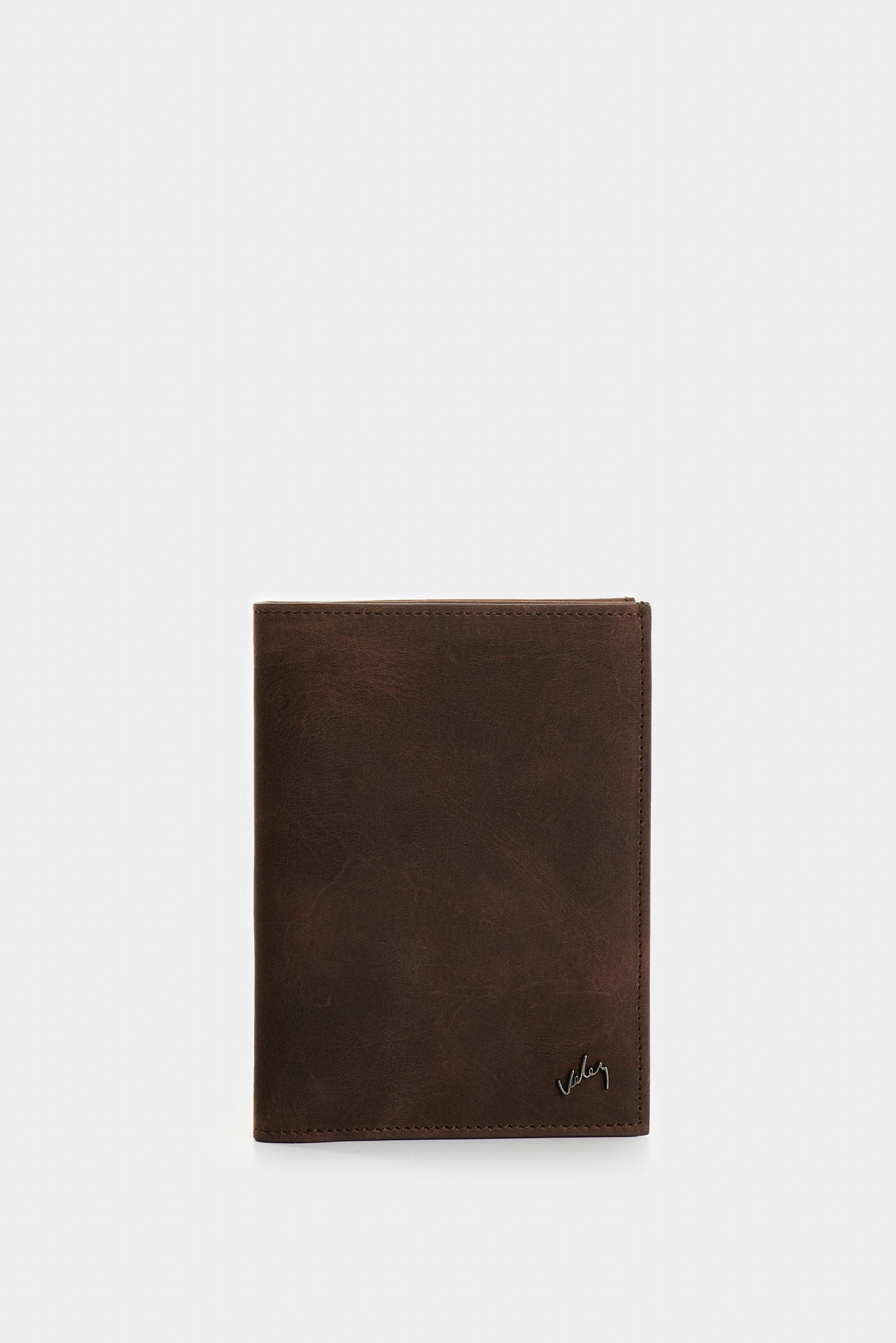 Elon lightweight leather passport holder for men