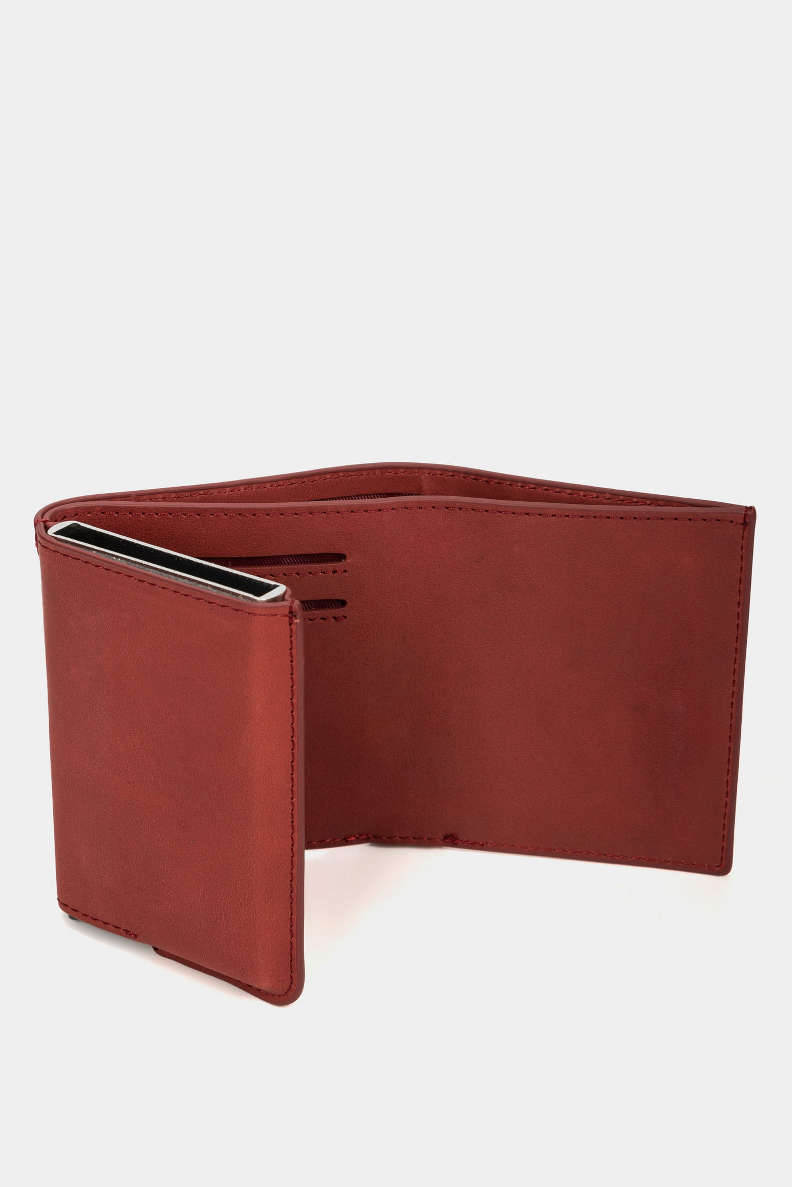 Garry Tech Leather Card Holder in Burgundy