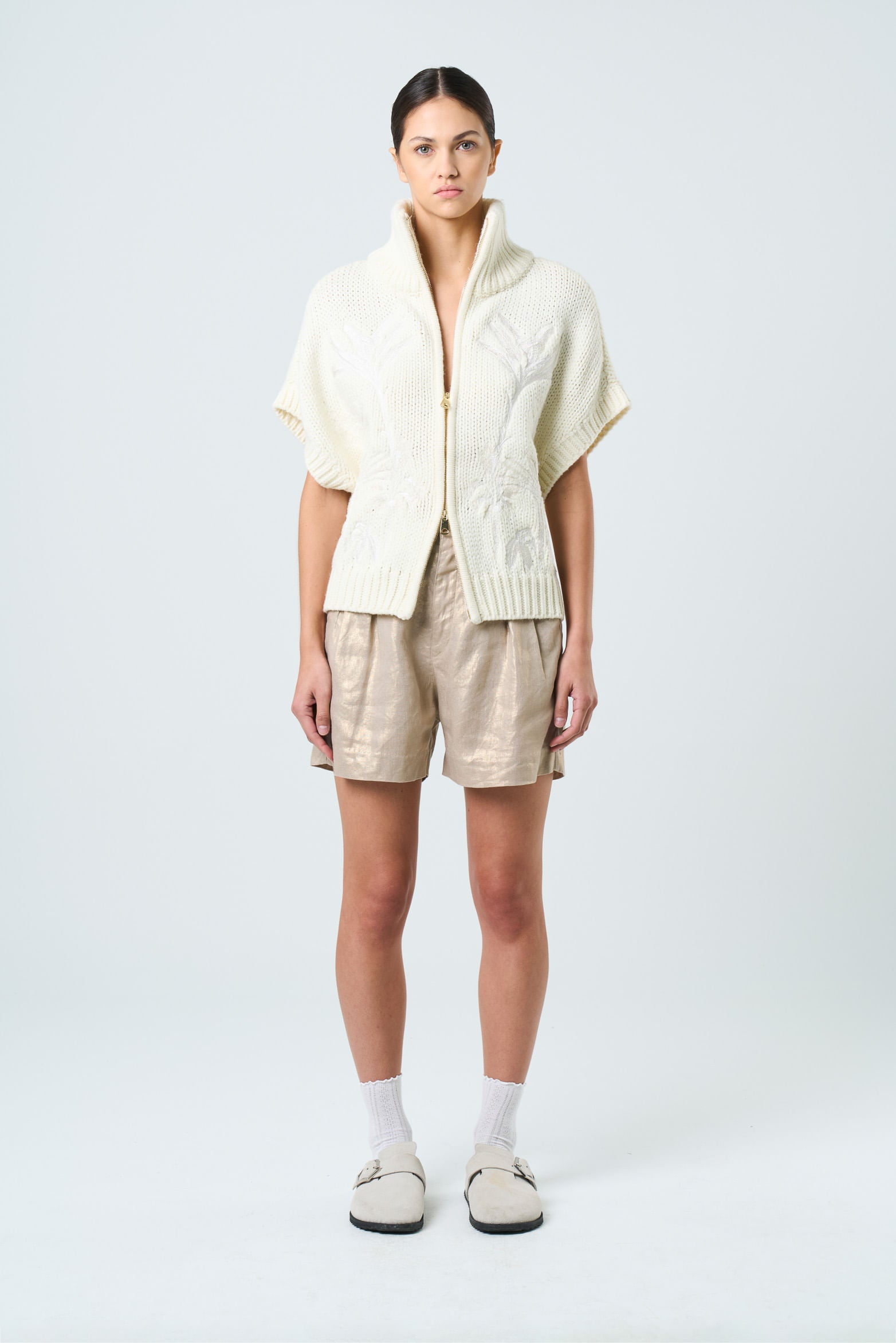 Women's linen Soren shorts, pleats