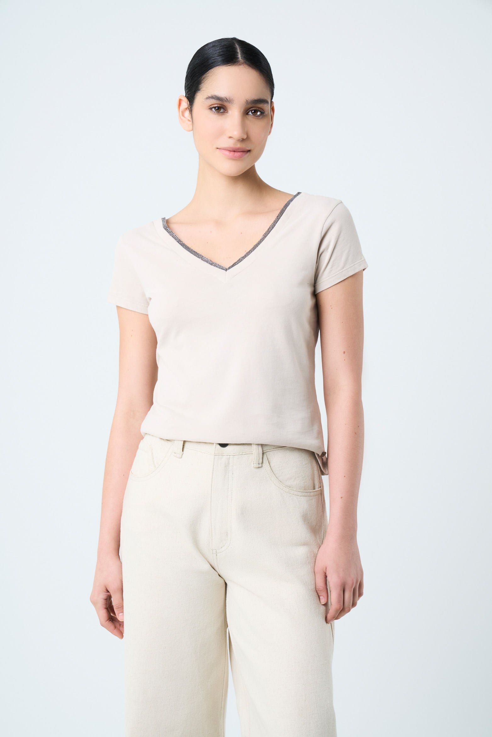 Basic T-Shirt for Women with Metallic Decorative Millaré