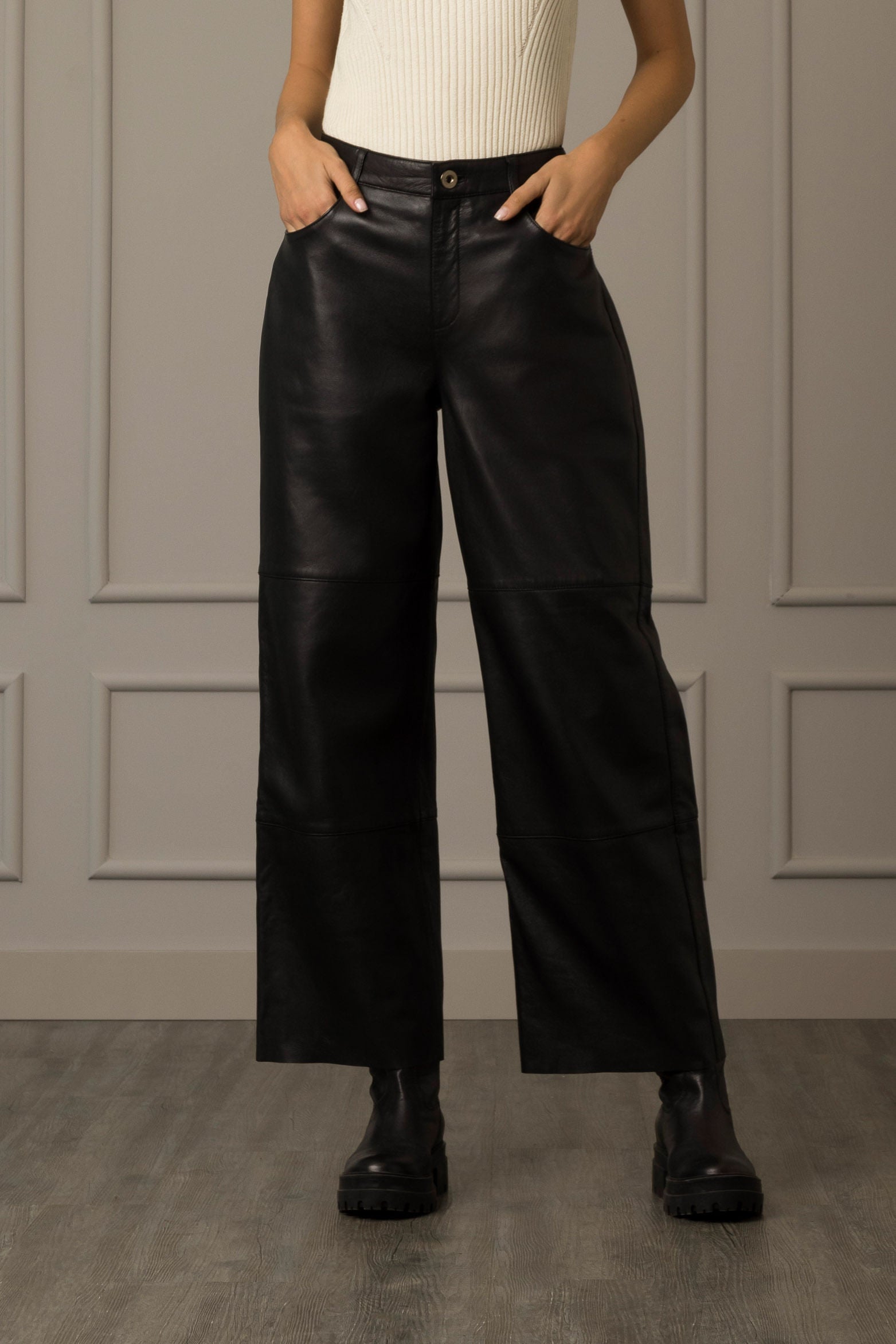 Women’s Beijing Wide Leg Pants in Leather