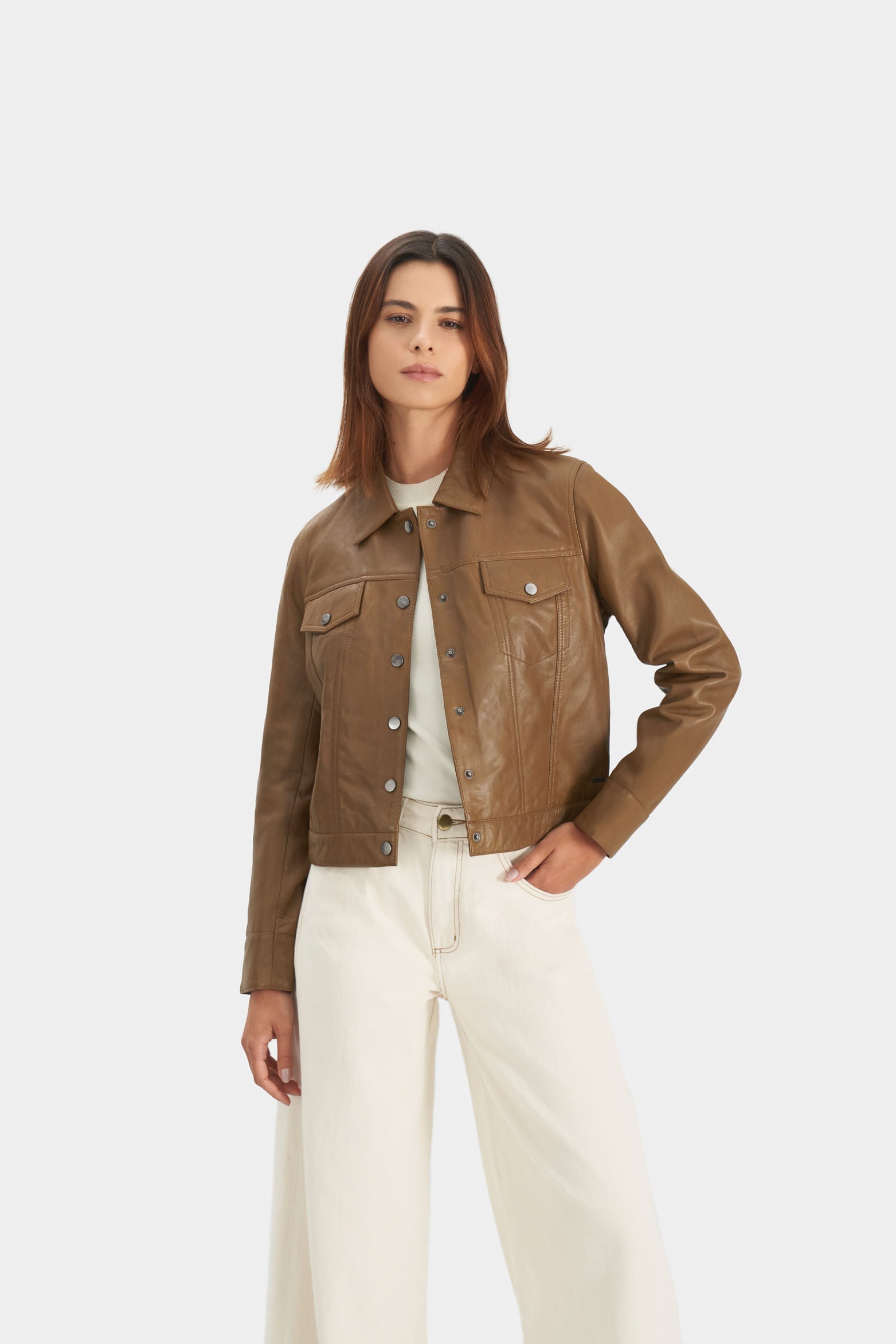 Women’s Trucker Jacket in Tobacco Leather with Flap Pockets