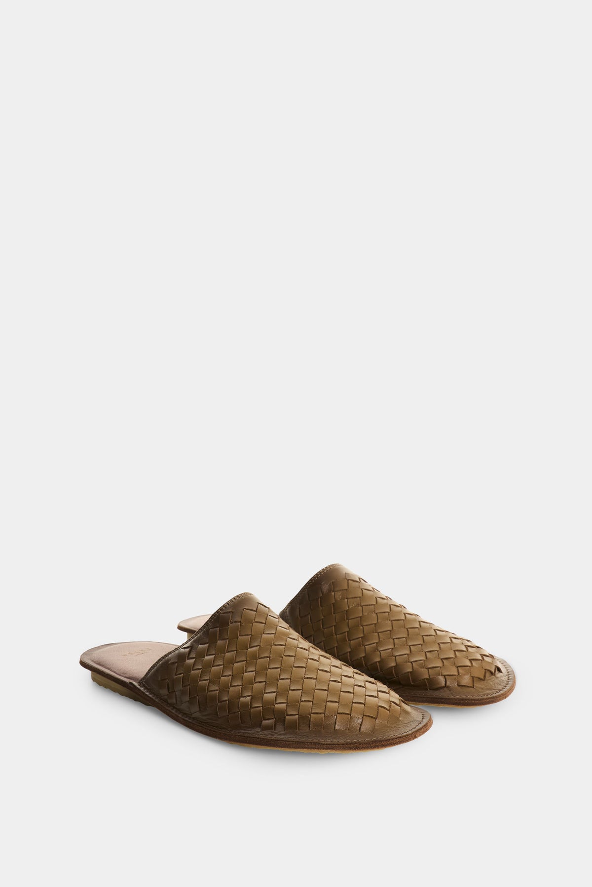 Woven leather comfort slipper for men