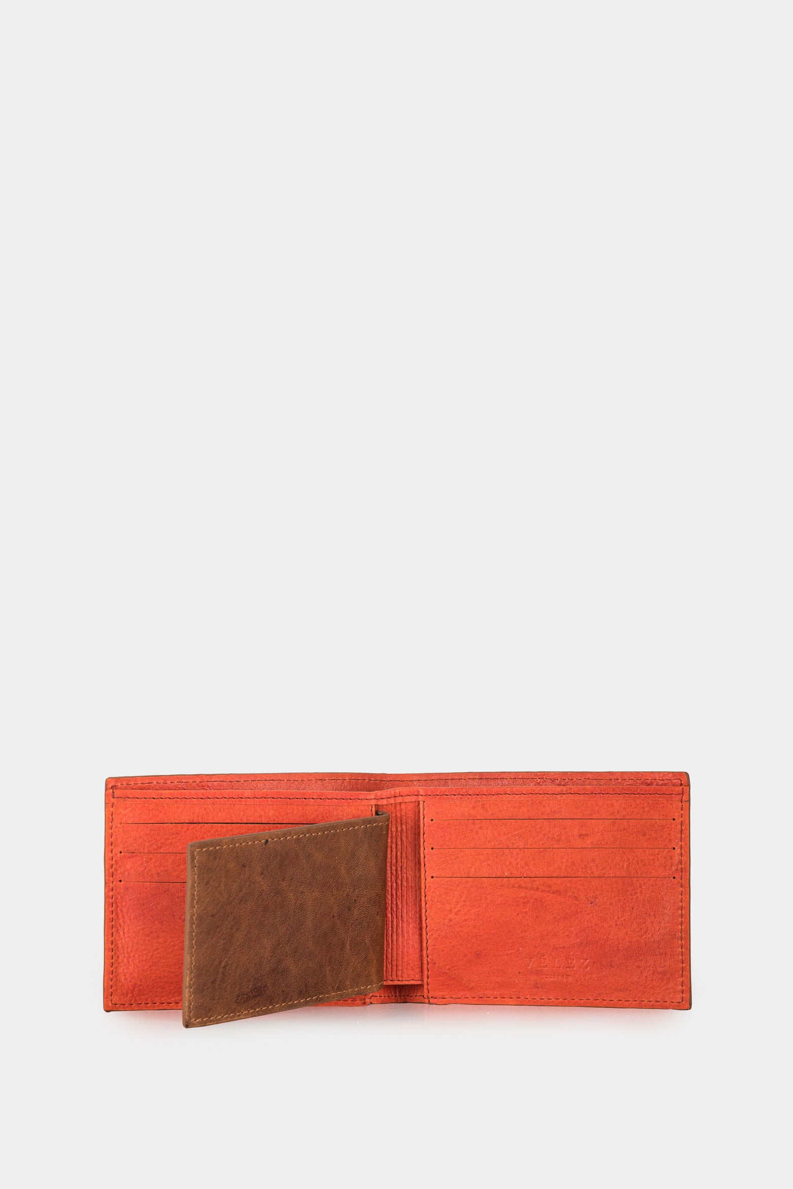 Men’s Vent Wallet in Smooth Leather with Metallic Appliqué