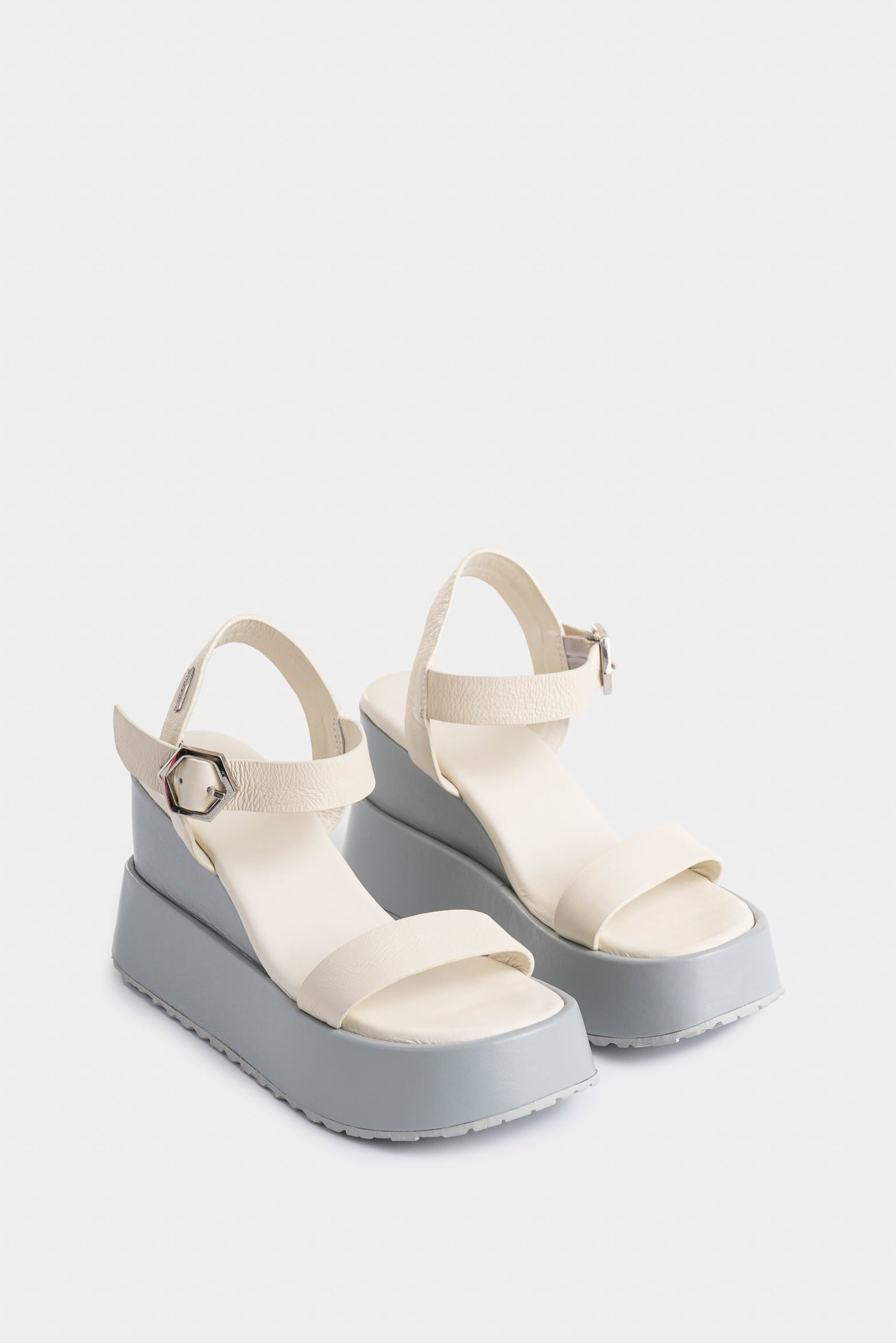 Luna Platform Leather Sandals for Women with Hexagonal Detail