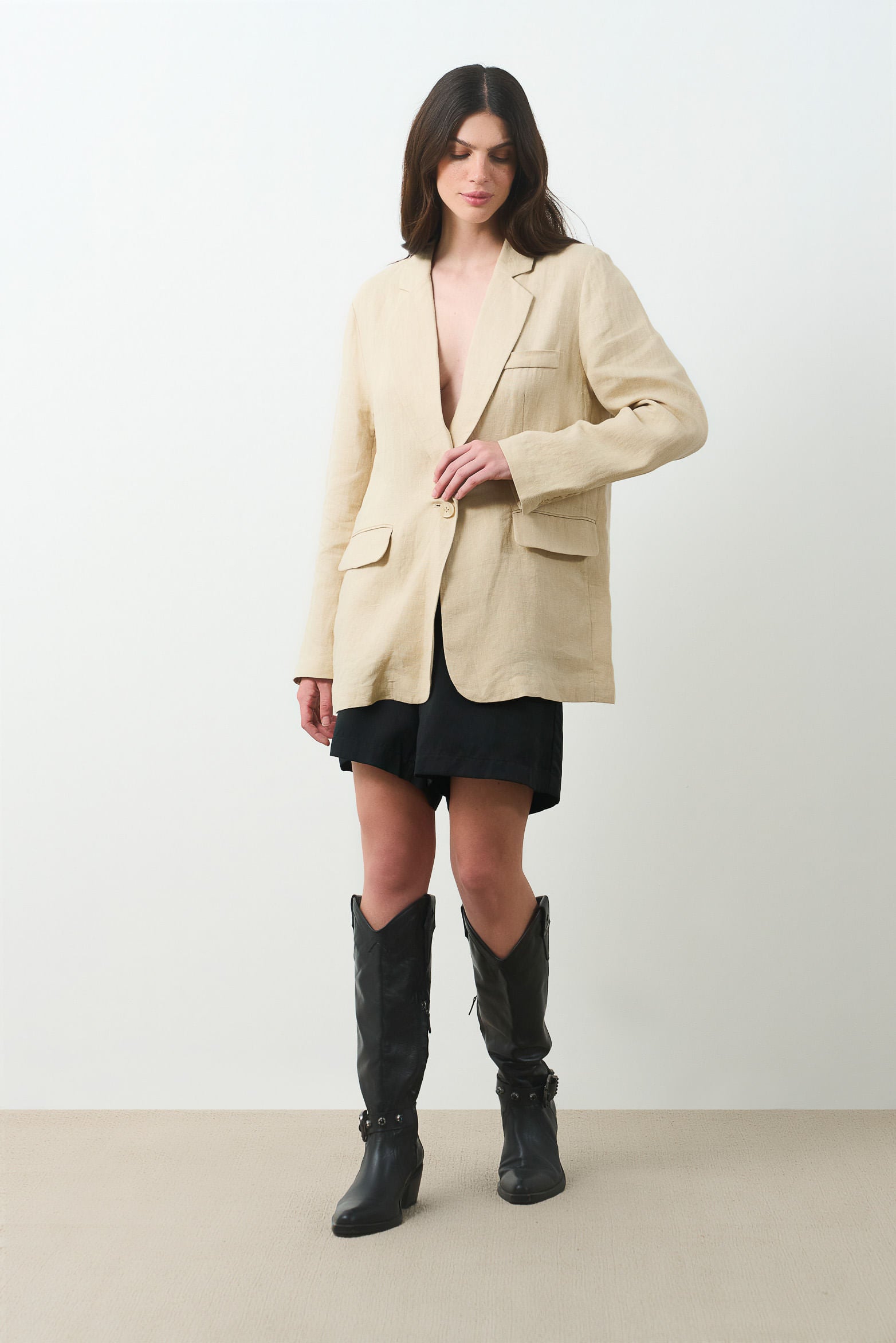 Bruma linen blazer for women