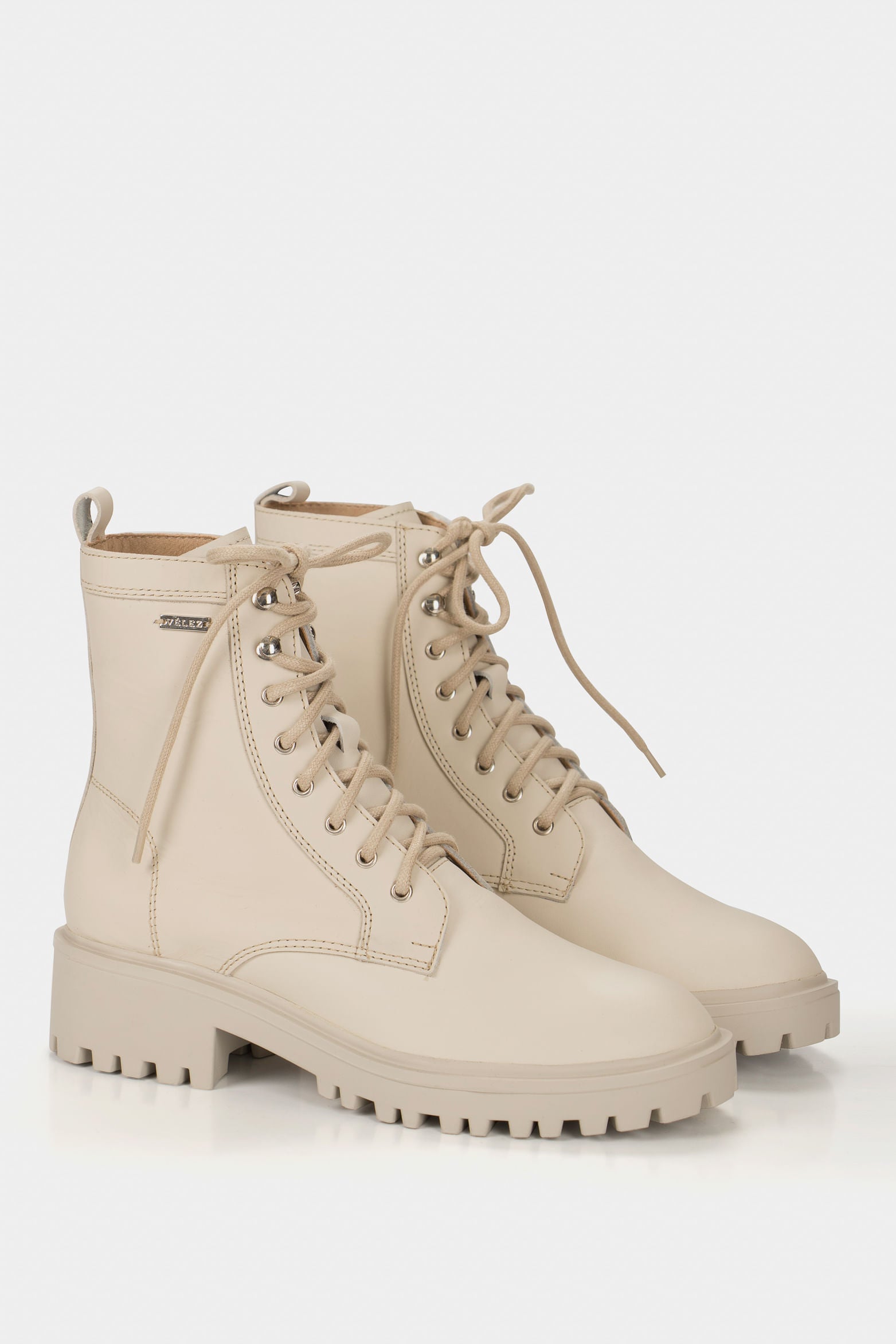Women’s Hacker Monochrome Flat Boots in Beige