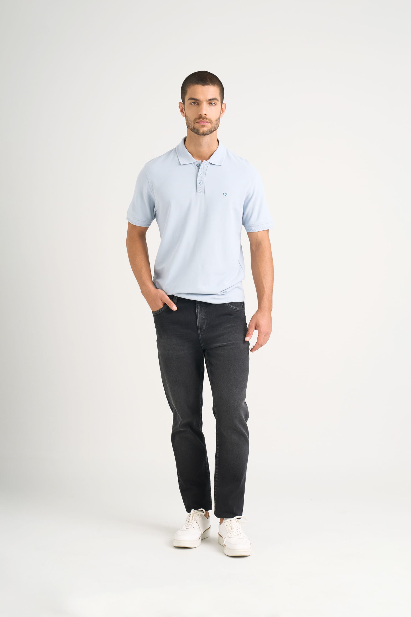 Semi-fit polo shirt for men with jacquard detail