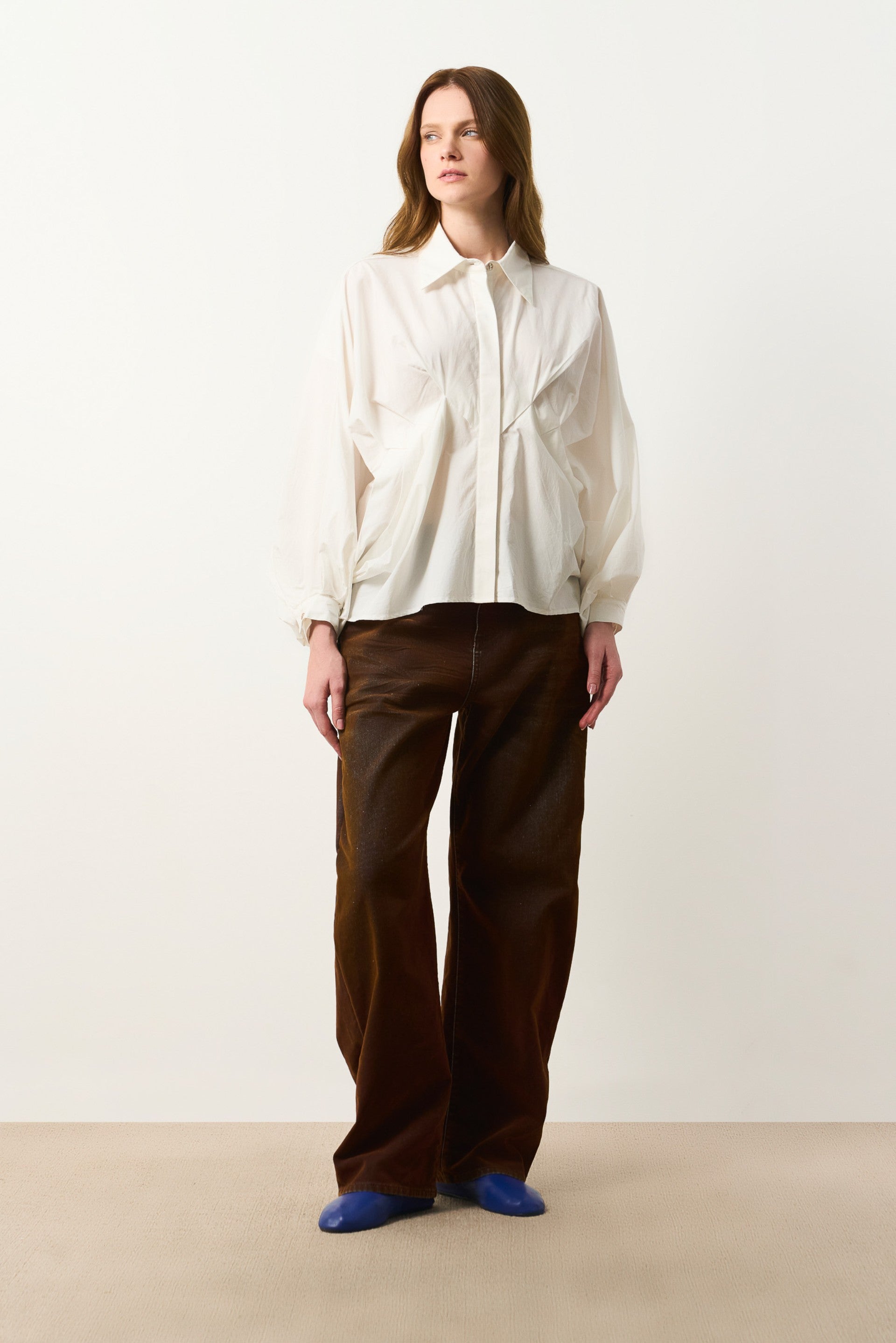 Balloon-style shirt for women Bila