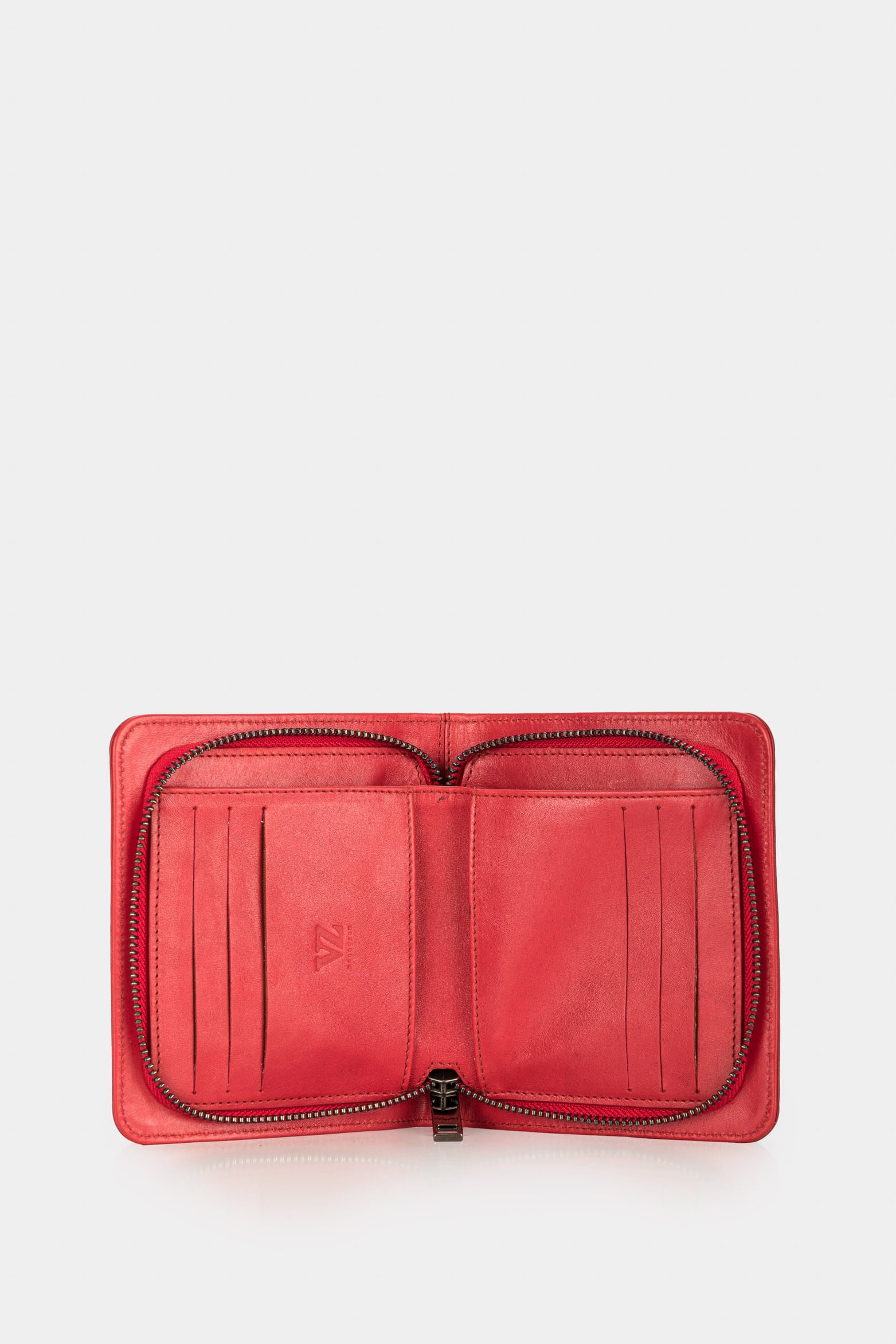 Women’s Kubor Leather Wallet with Metallic VZ Appliqué