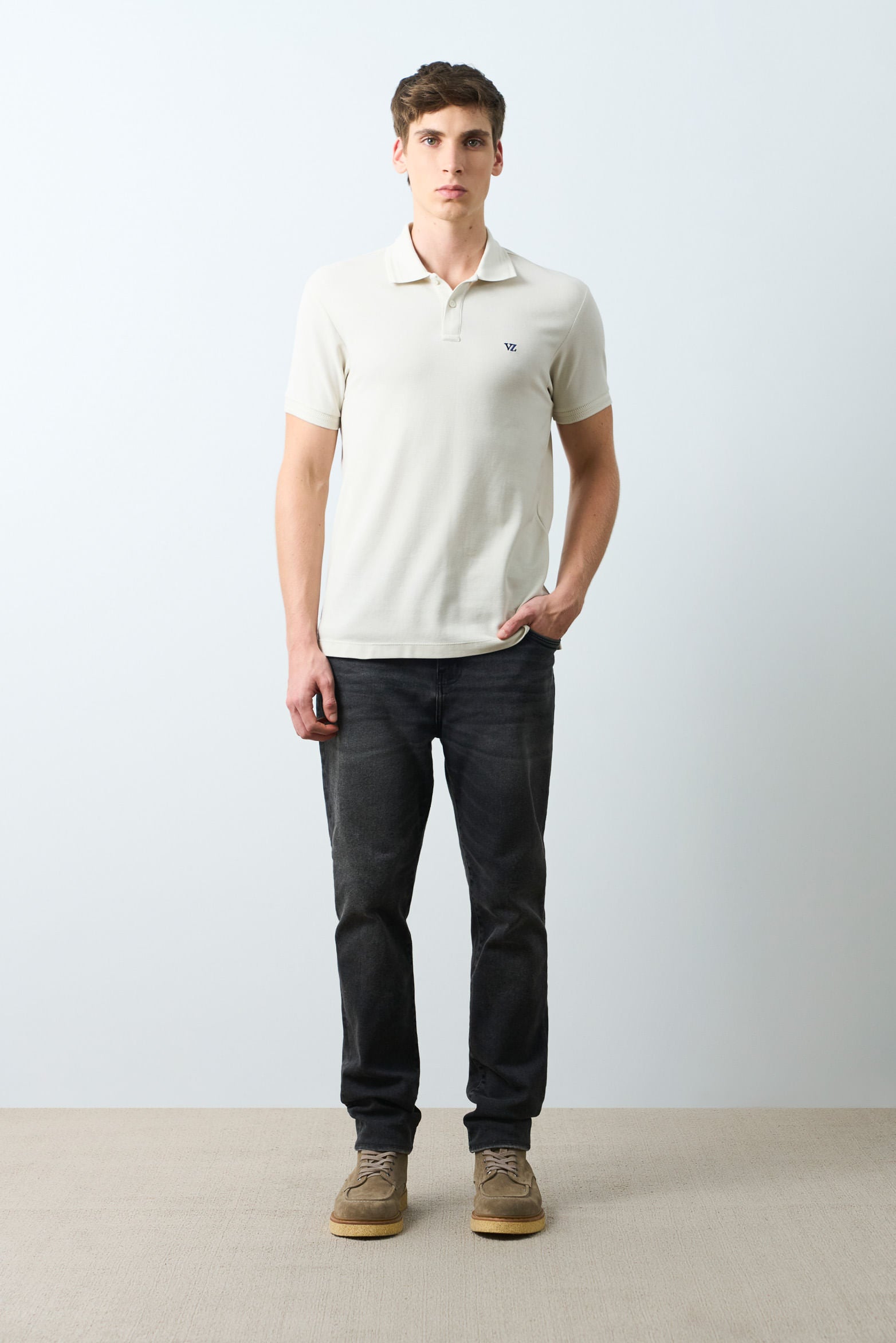 Essential short-sleeve polo for men  textured
