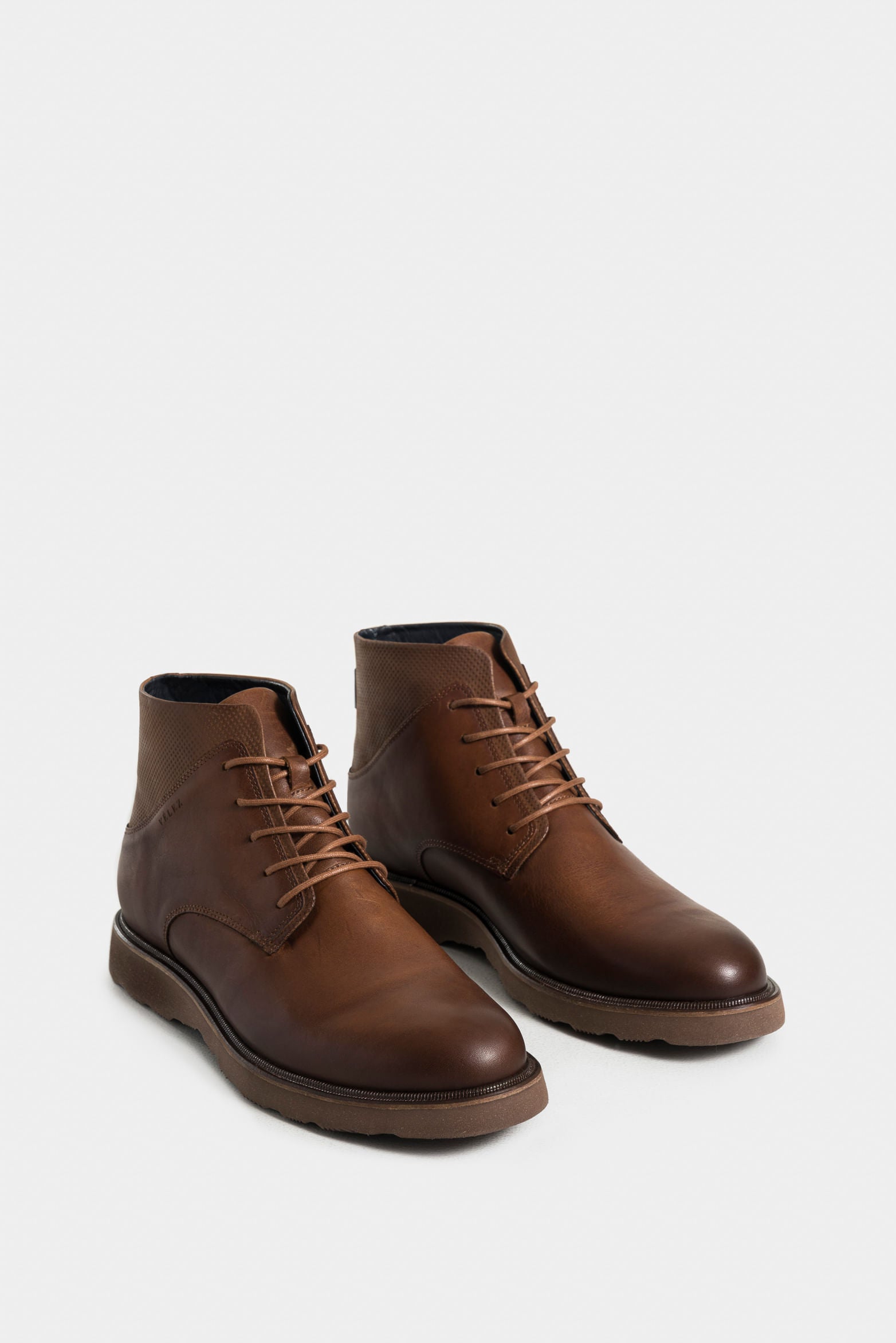 Men's Placa 2 Leather Boots with Tractor Sole