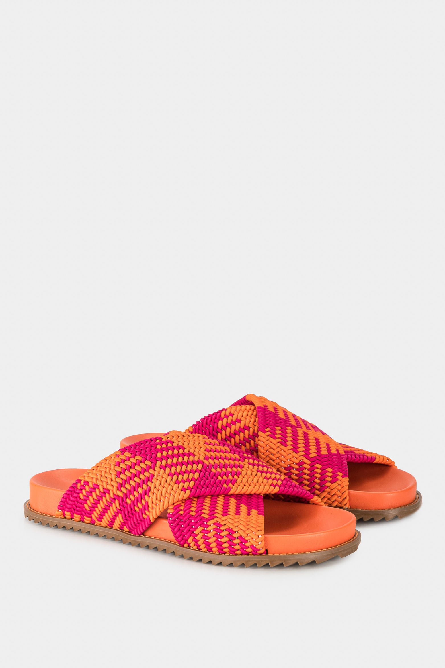 Women’s Flat Leather Sandals with Elastic and Handcrafted Fabric