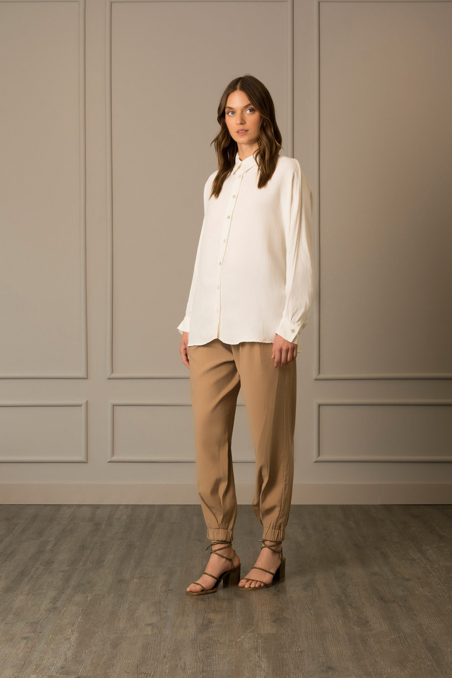 Women’s Thyme Long Sleeve Oversized Shirt in White