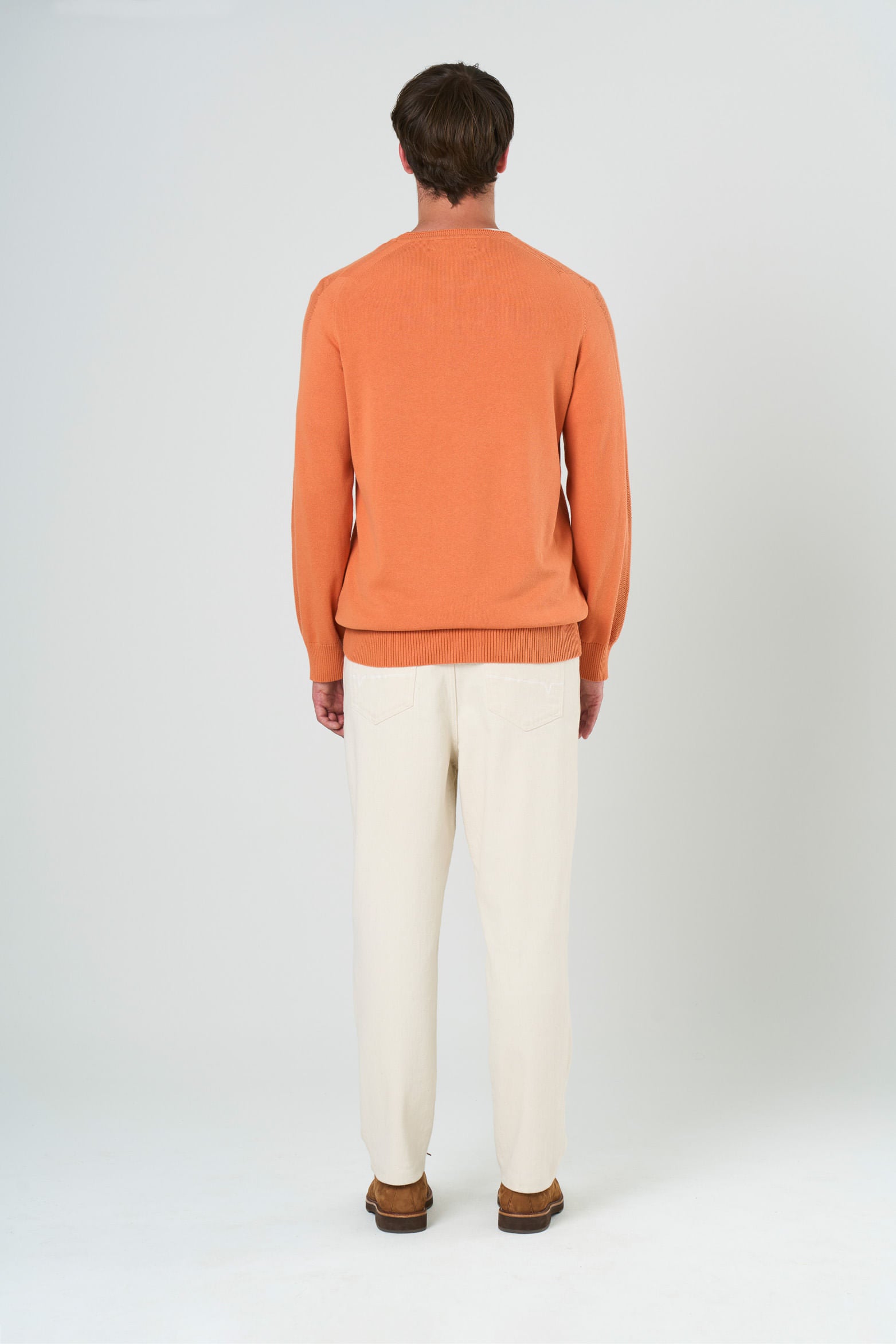 Men's cotton knit sweater with raglan sleeves