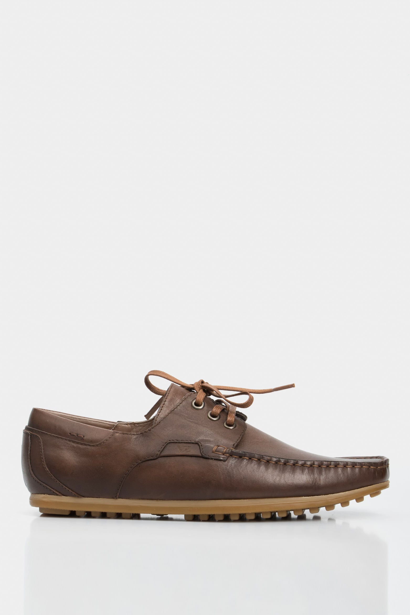 Mesta Boat Shoes in Honey-Colored Nautical Leather