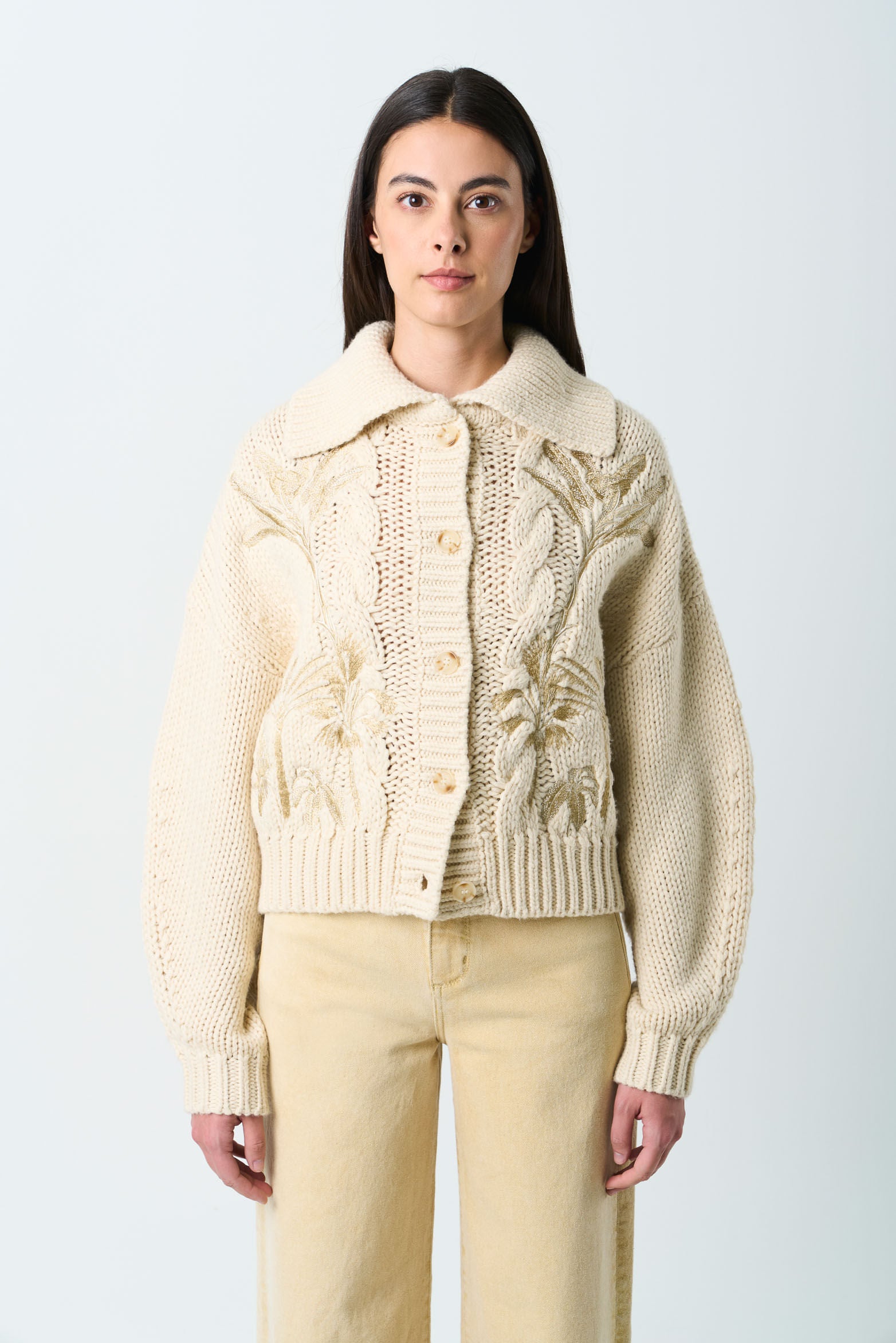 Kalixto Knitted Cardigan for women with embroidery