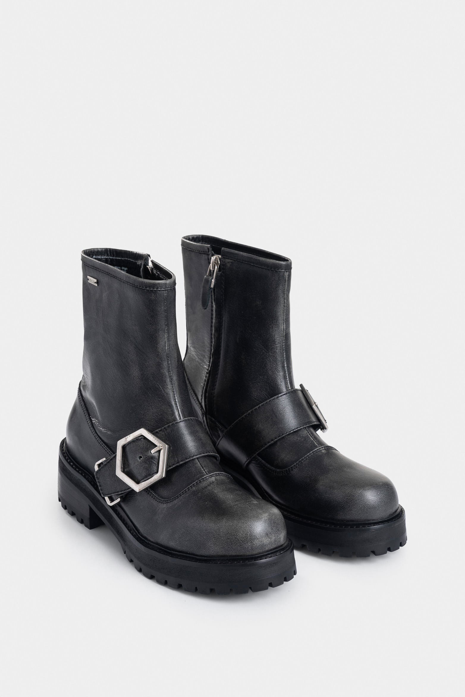 Chelsea Noir Brush Off Leather Boots for Women with Rider Style