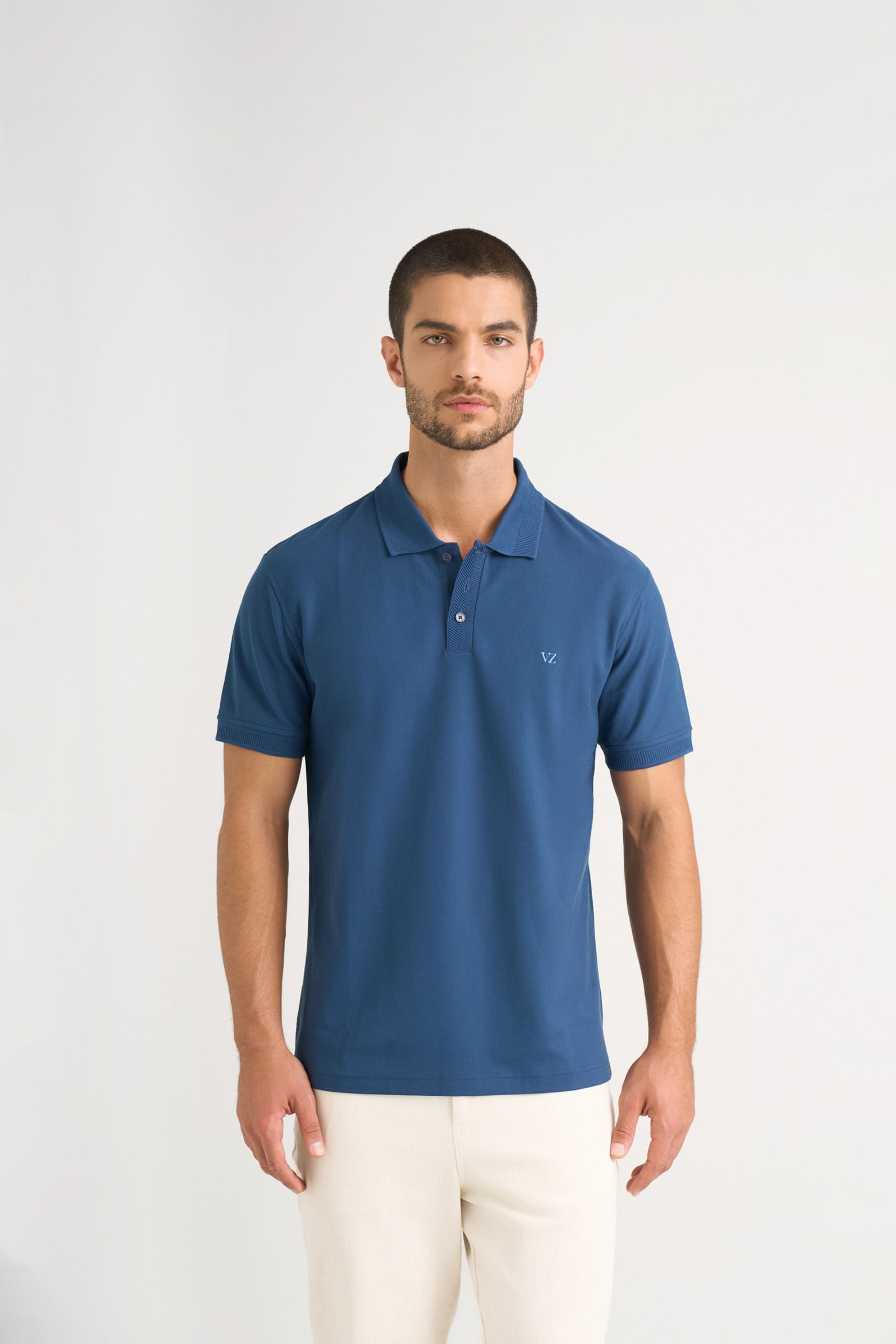 Semi-fit polo shirt for men with jacquard detail
