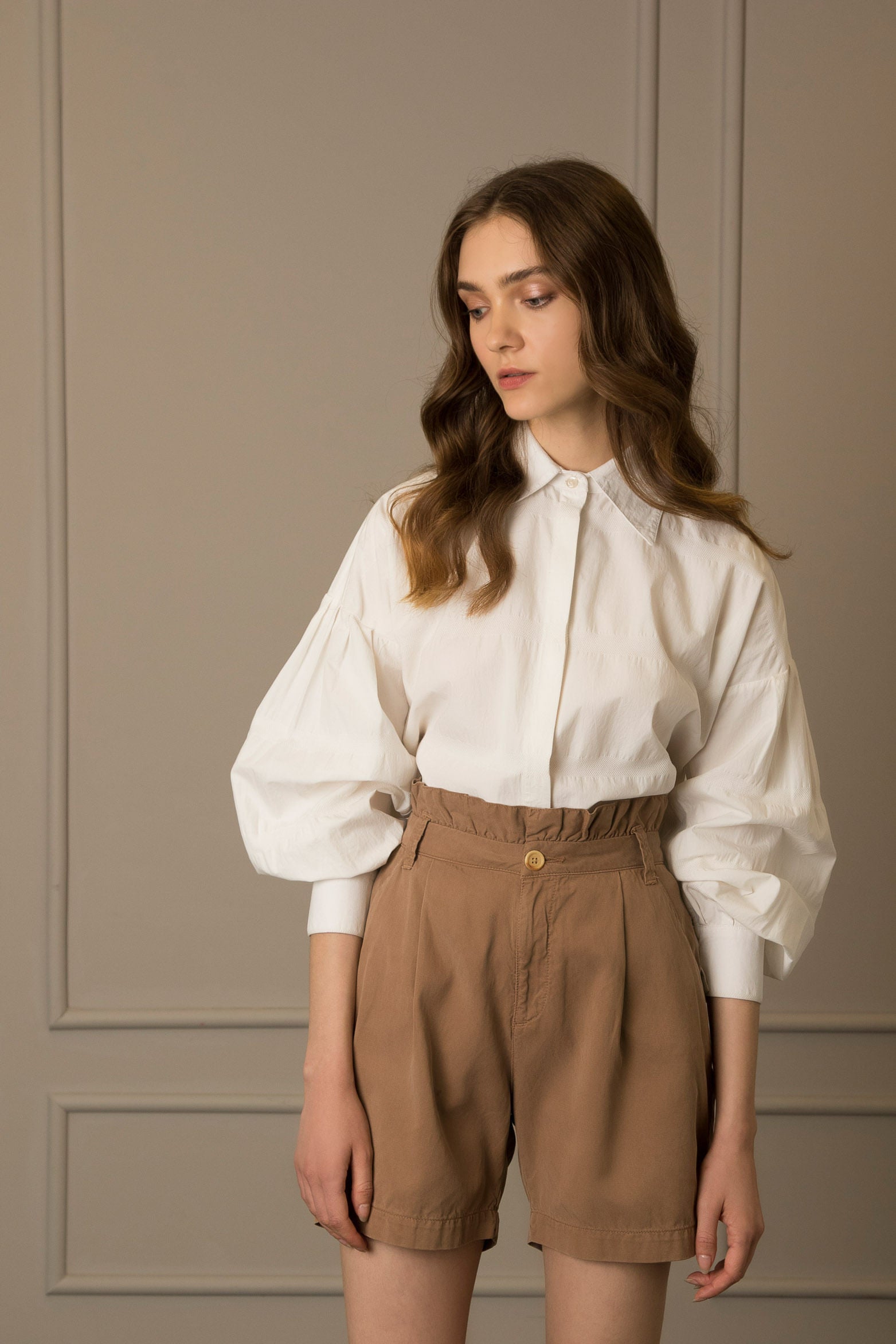 Women’s Cucumber Shirt in White Poplin with Long Balloon Sleeves