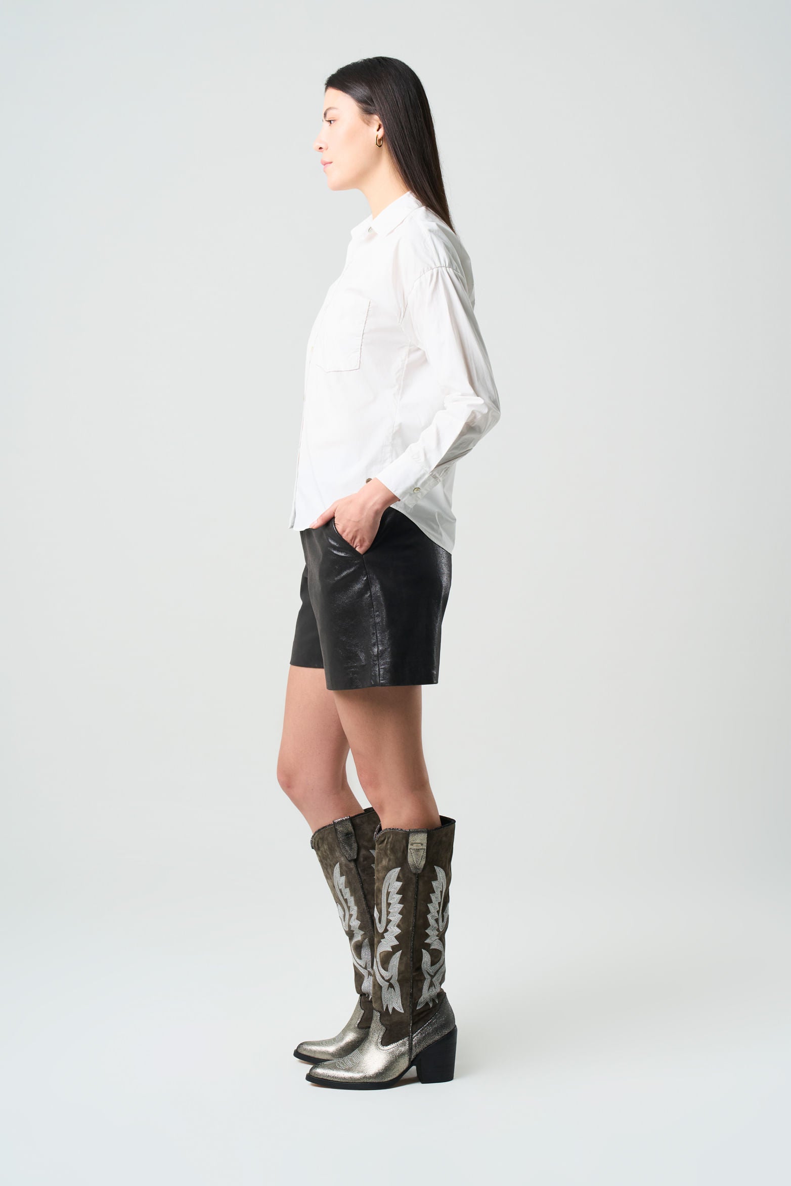 Basic LongSleeve Shirt for Women in Plain Weave with Millaré Detail