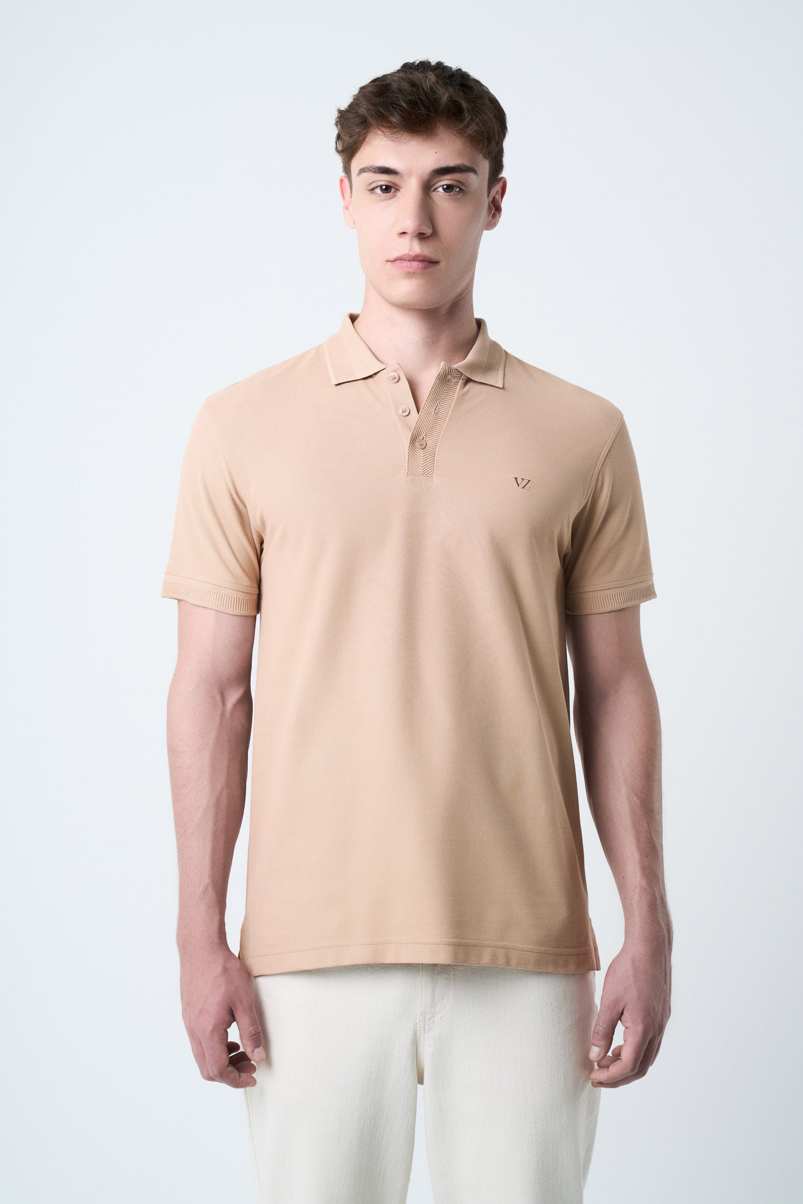 Semi-Fitted Men's Polo with Jacquard Detail