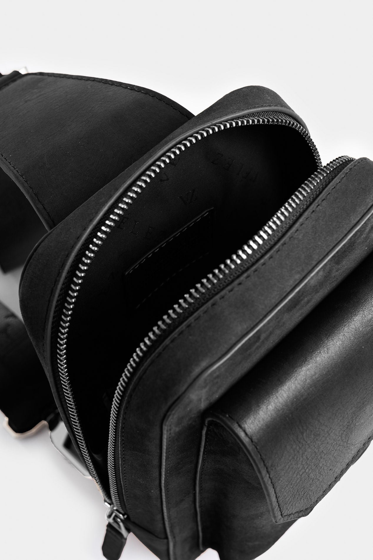 Lyra leather crossbody bag for men waxed effect – Velez Artisan