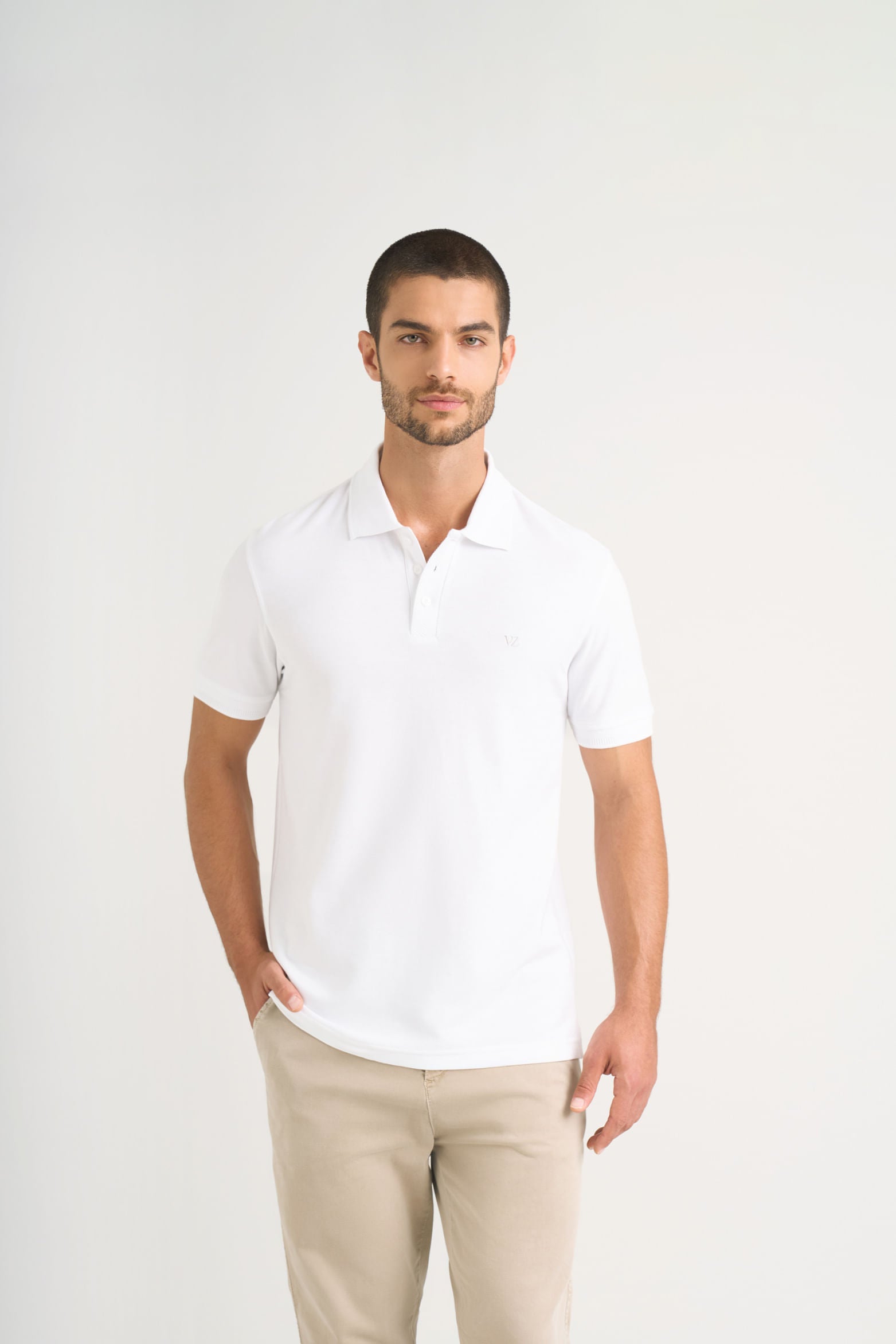 Semi-fit polo shirt for men with jacquard detail