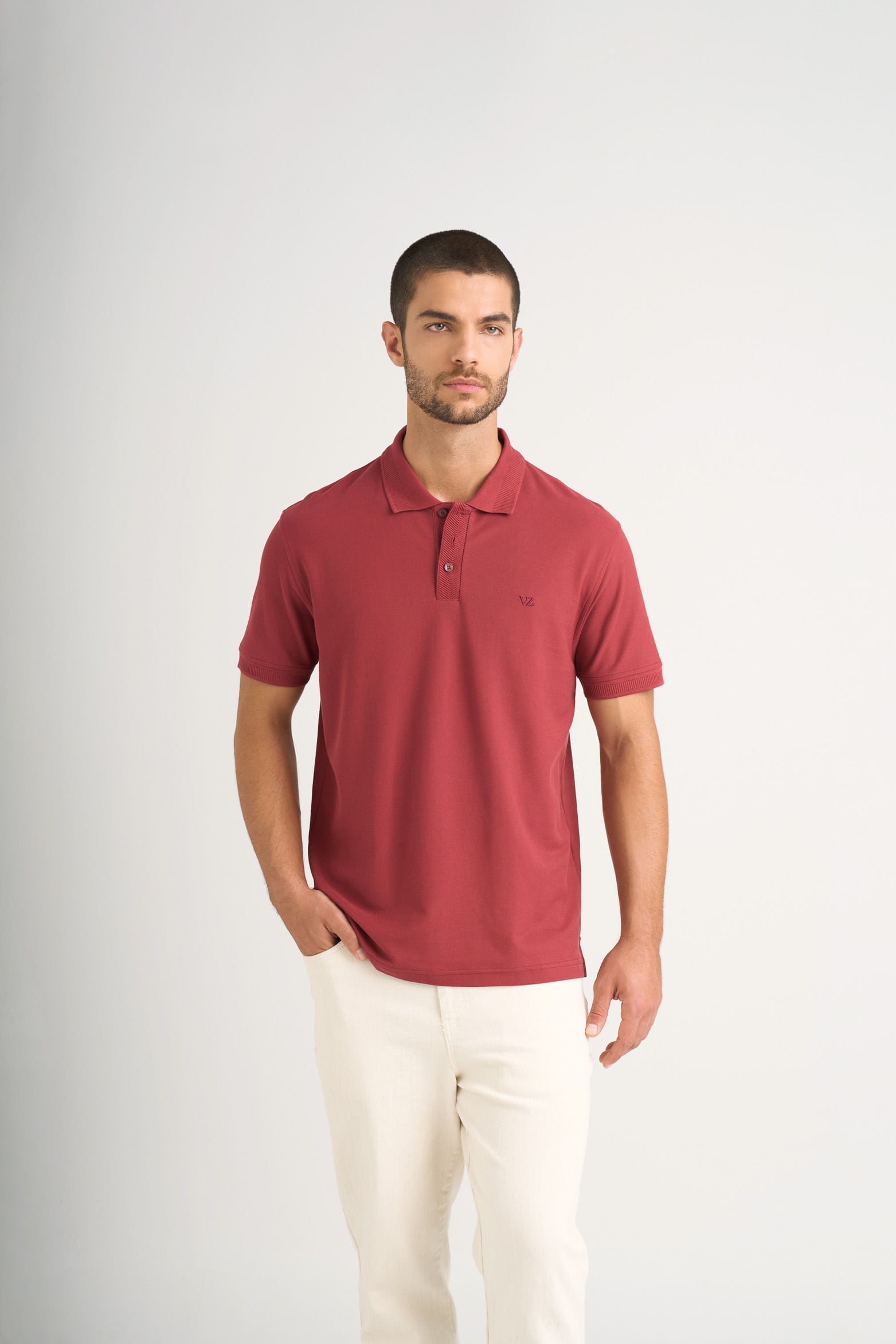 Semi-fit polo shirt for men with jacquard detail