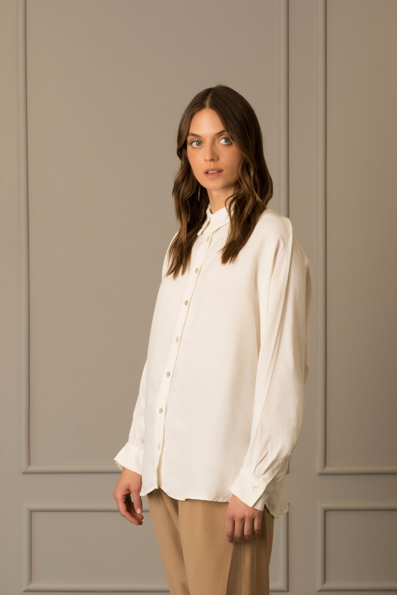 Women’s Thyme Long Sleeve Oversized Shirt in White
